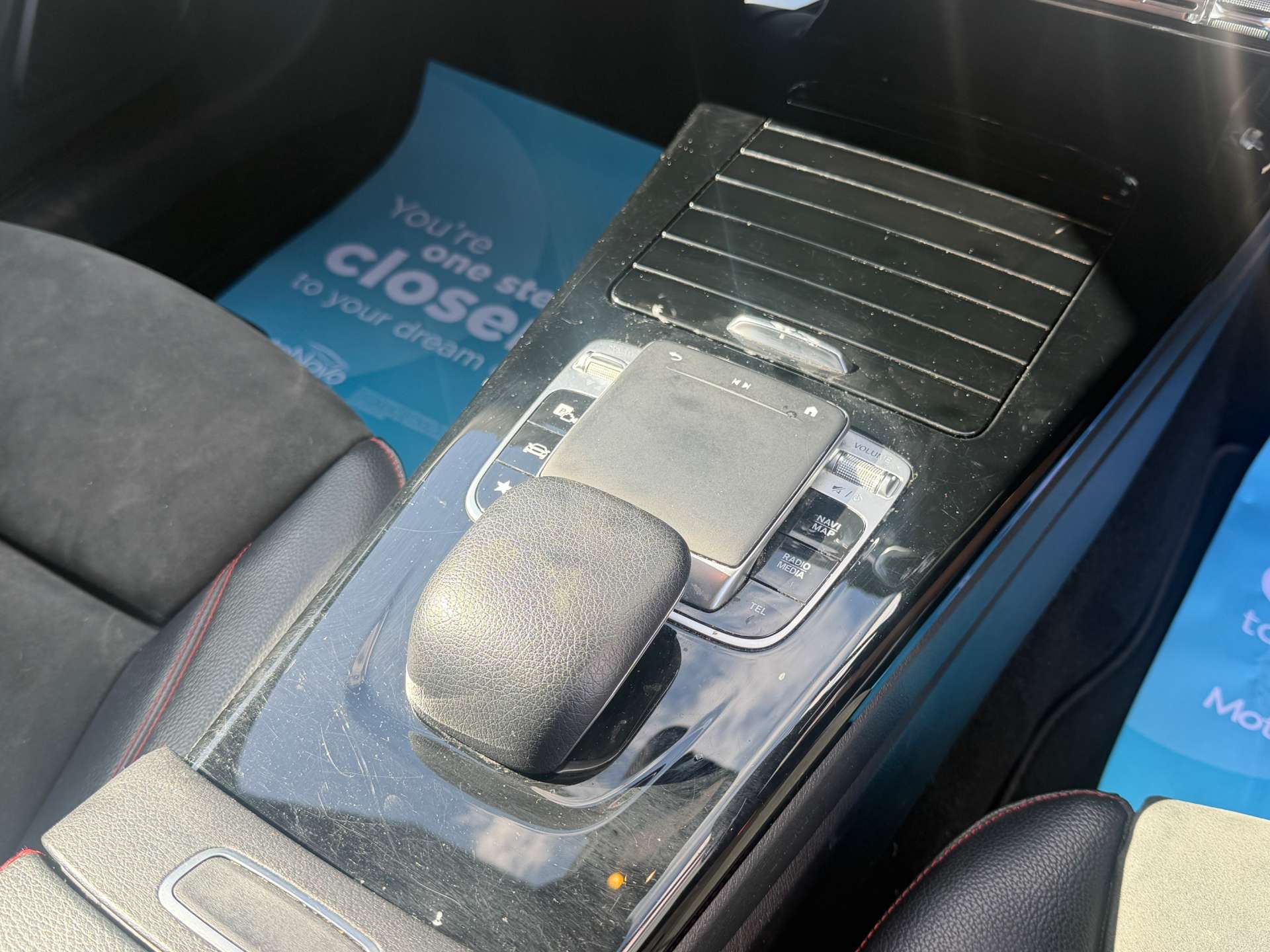 2019 MERCEDES A-CLASS 1.5 A 180 AMG Line Executive D Auto 5dr - vehicle photo 21 for sale on PureCar