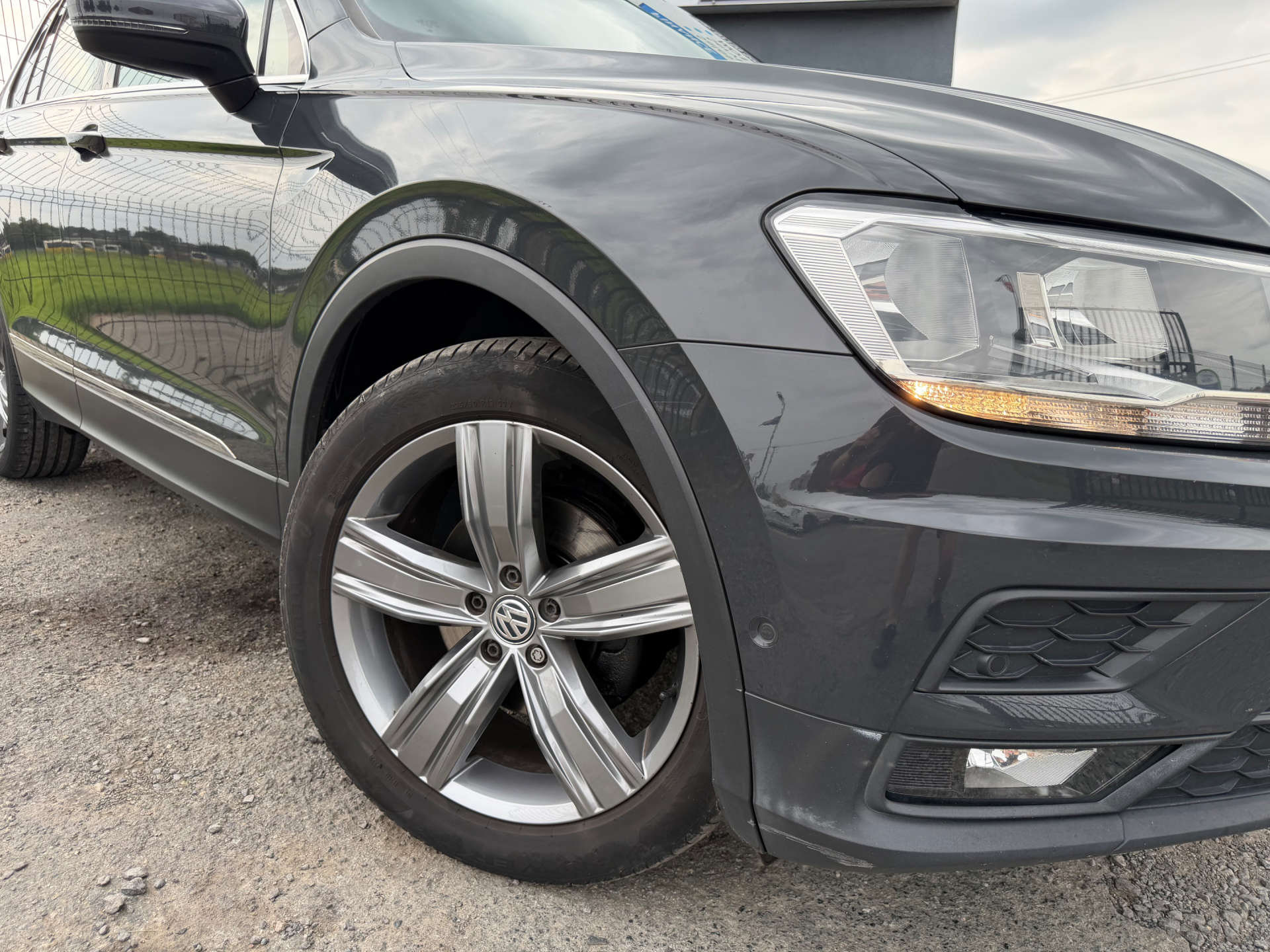 2019 VOLKSWAGEN TIGUAN 2.0 Tiguan Match TDI 5dr - vehicle photo 2 for sale on PureCar
