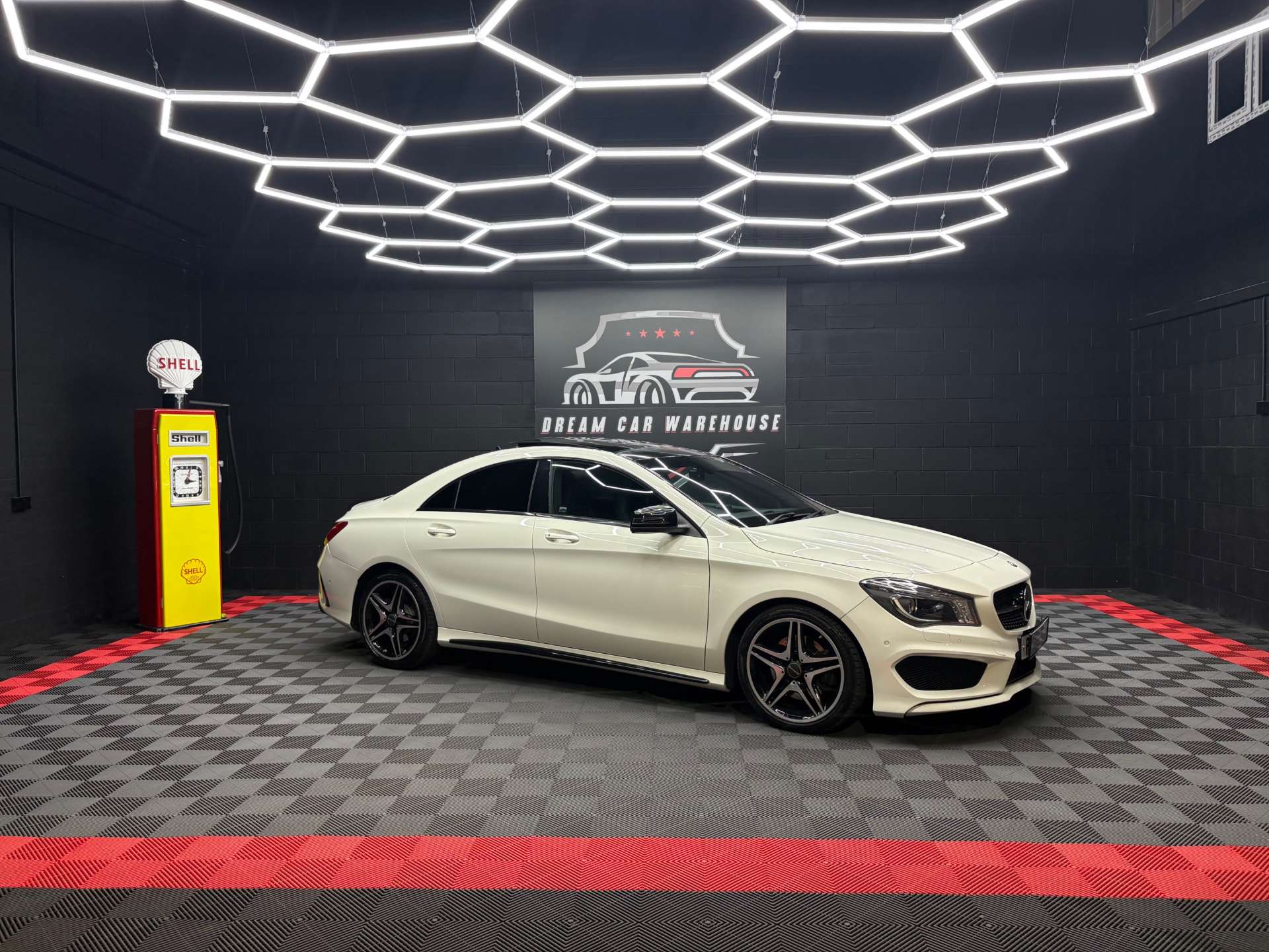 2014 Mercedes-Benz CLA