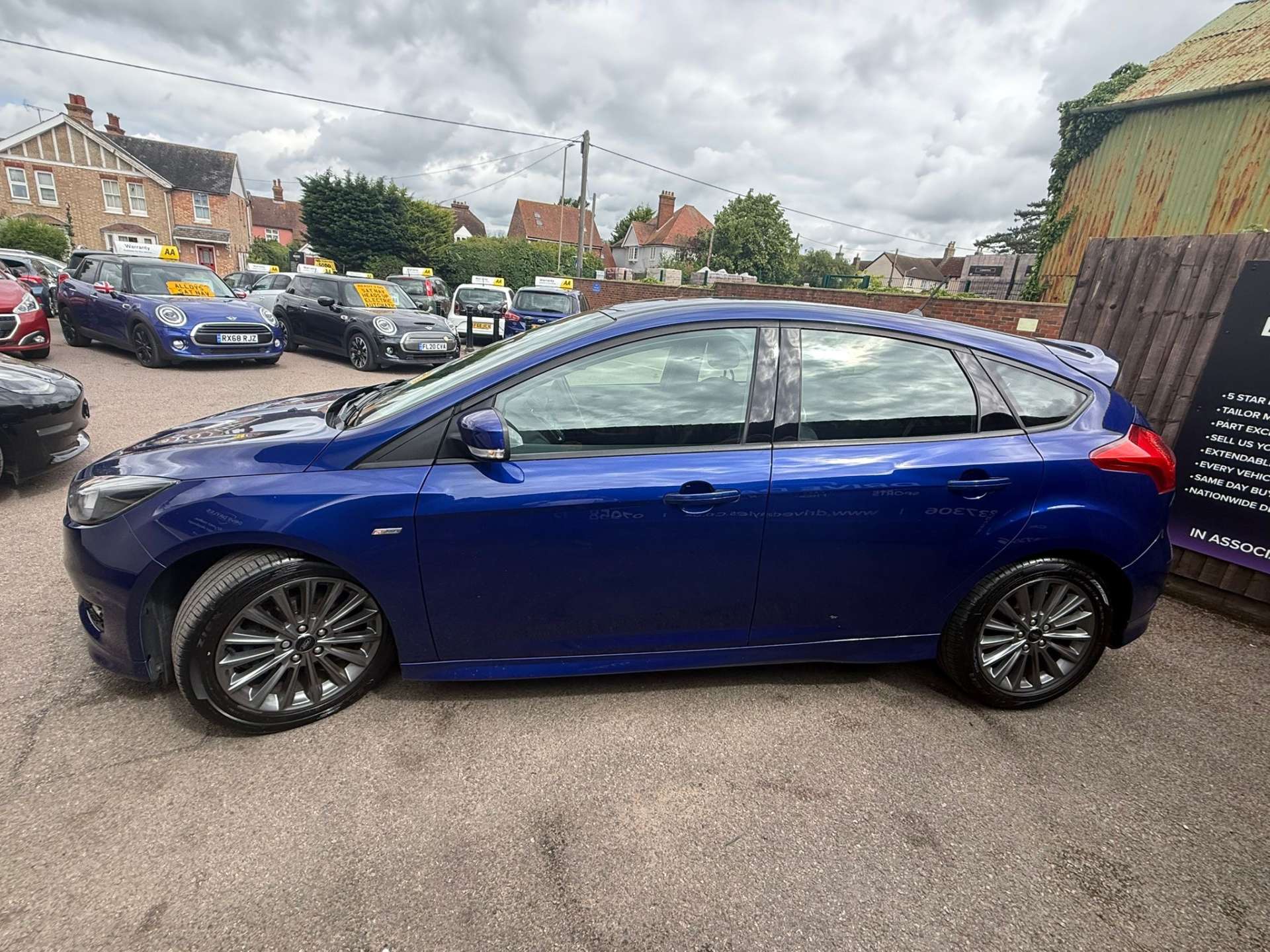 Ford FOCUS 1.0 Focus ST-Line 5dr #3