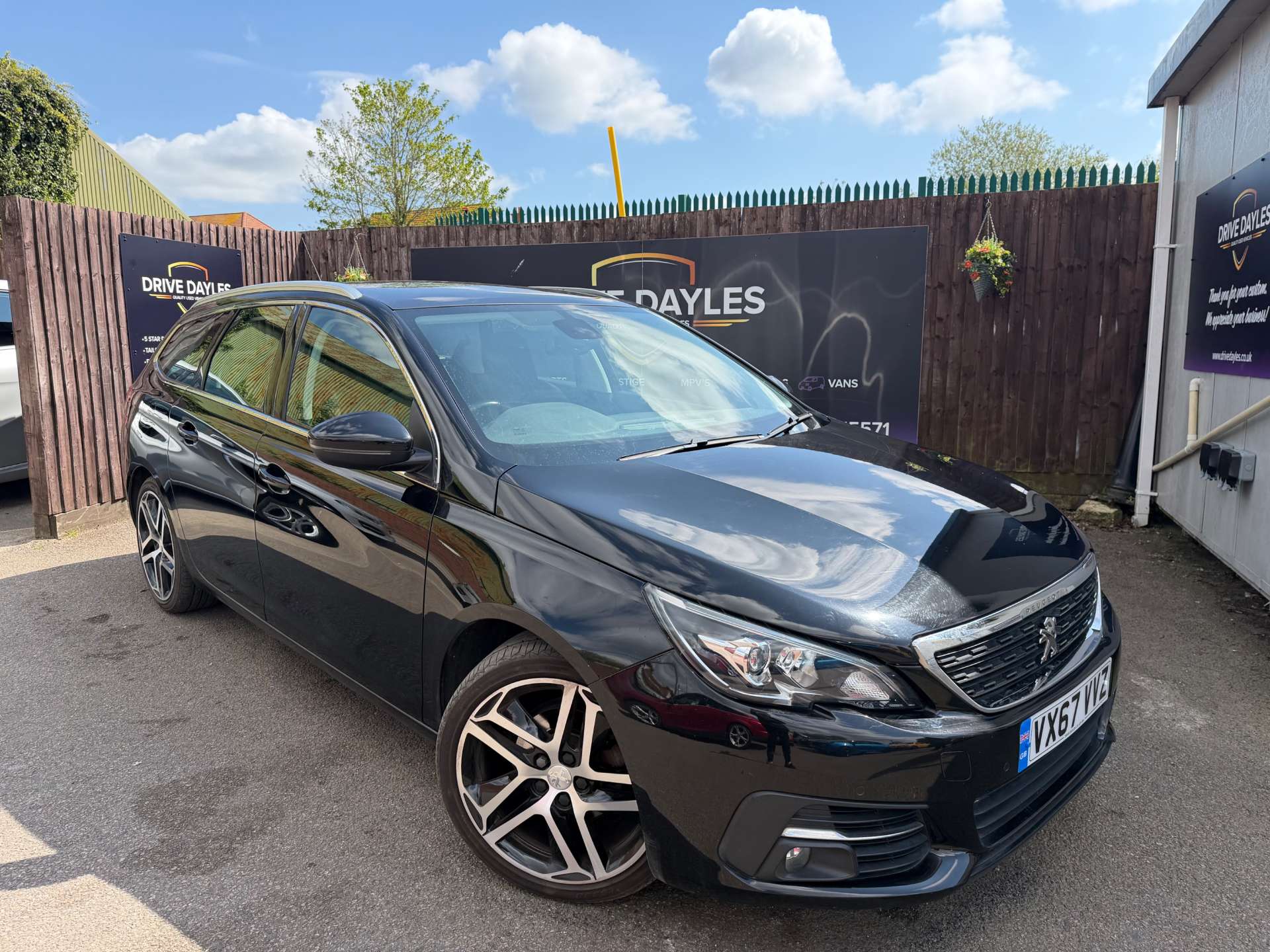 Peugeot 308 1.2 308 Allure S/S 5dr #9