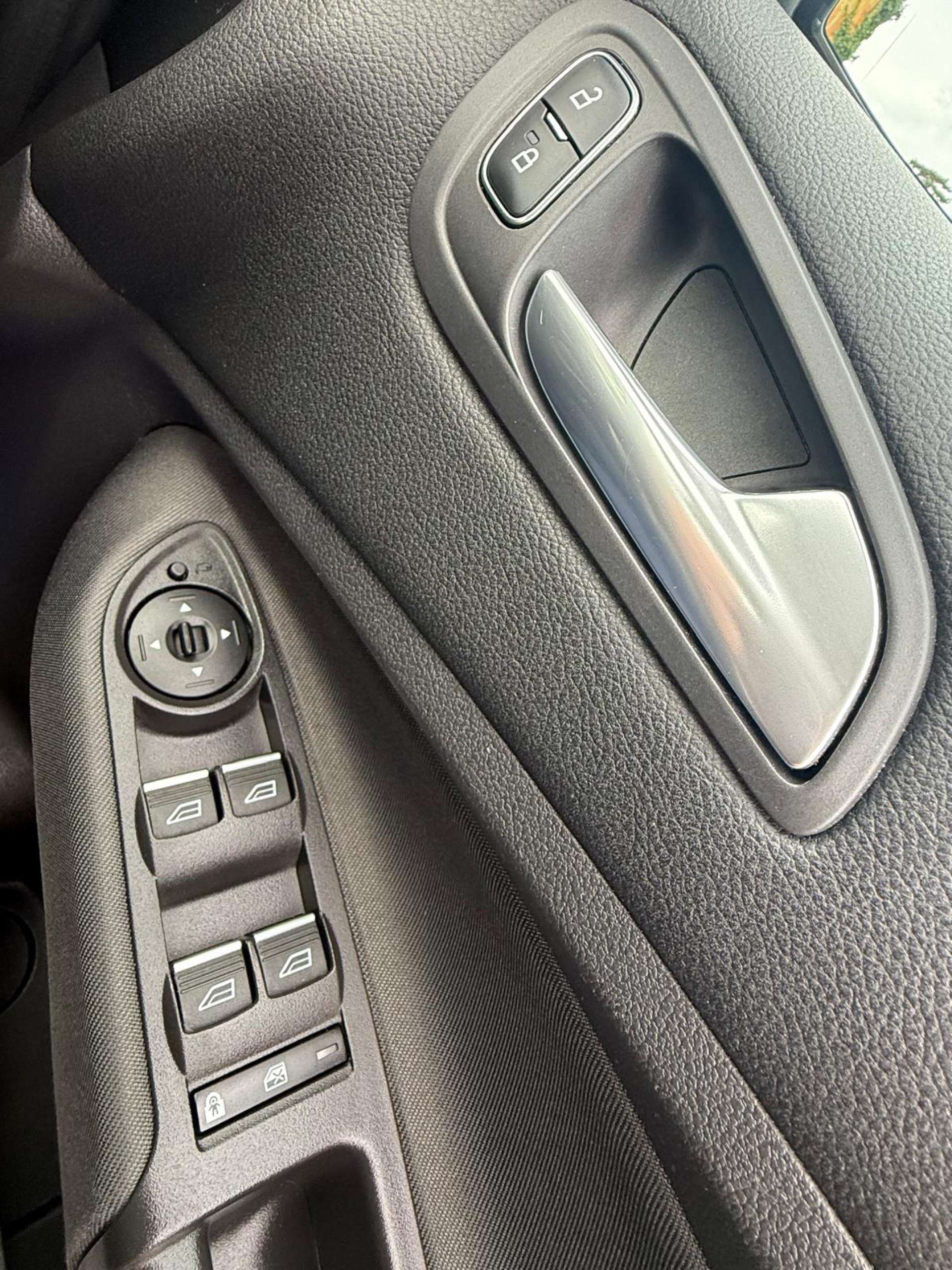 Ford C-MAX 1.0 C-Max Titanium T 5dr #23