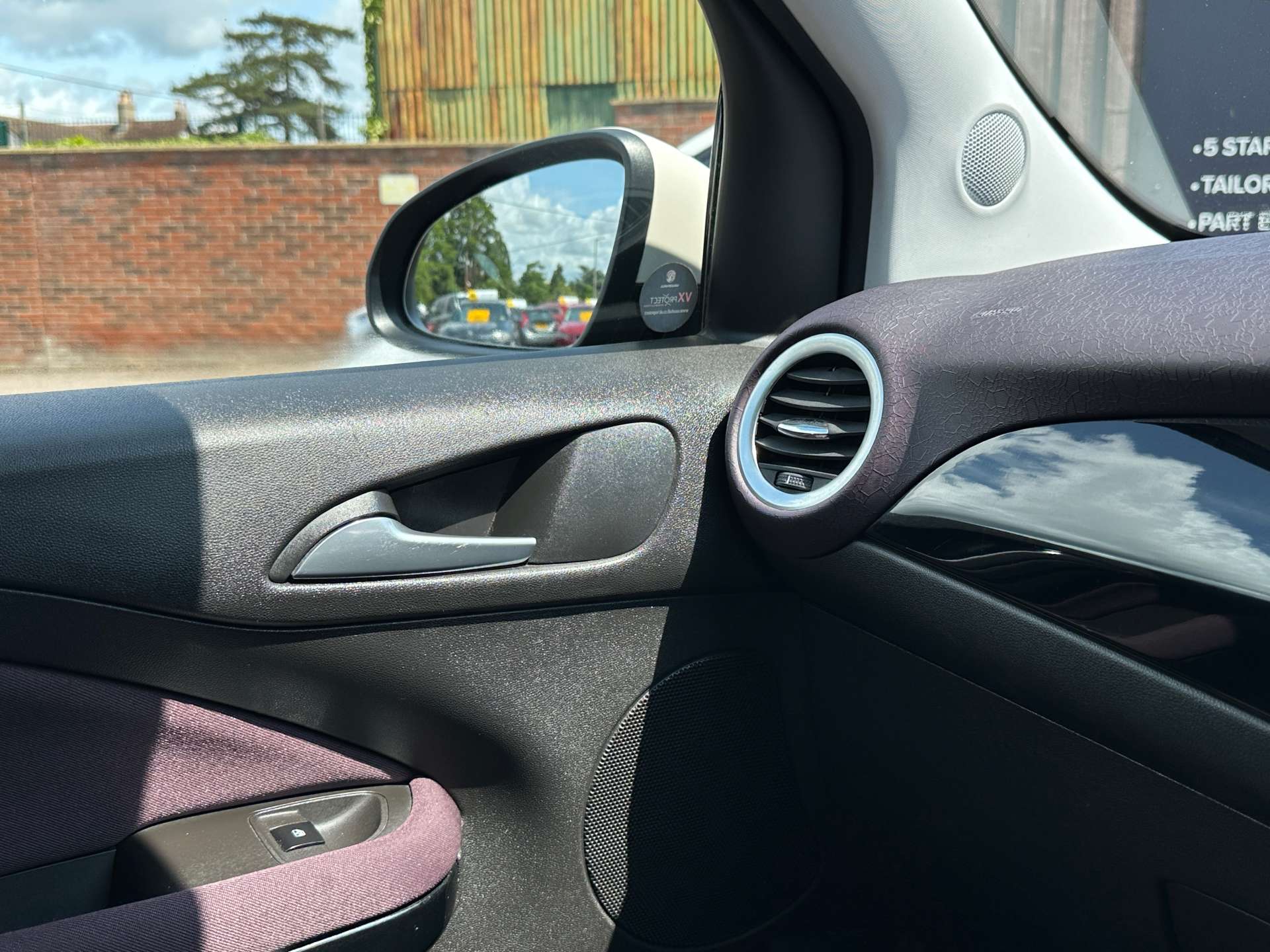 Vauxhall ADAM 1.4 Adam Glam 3dr #42