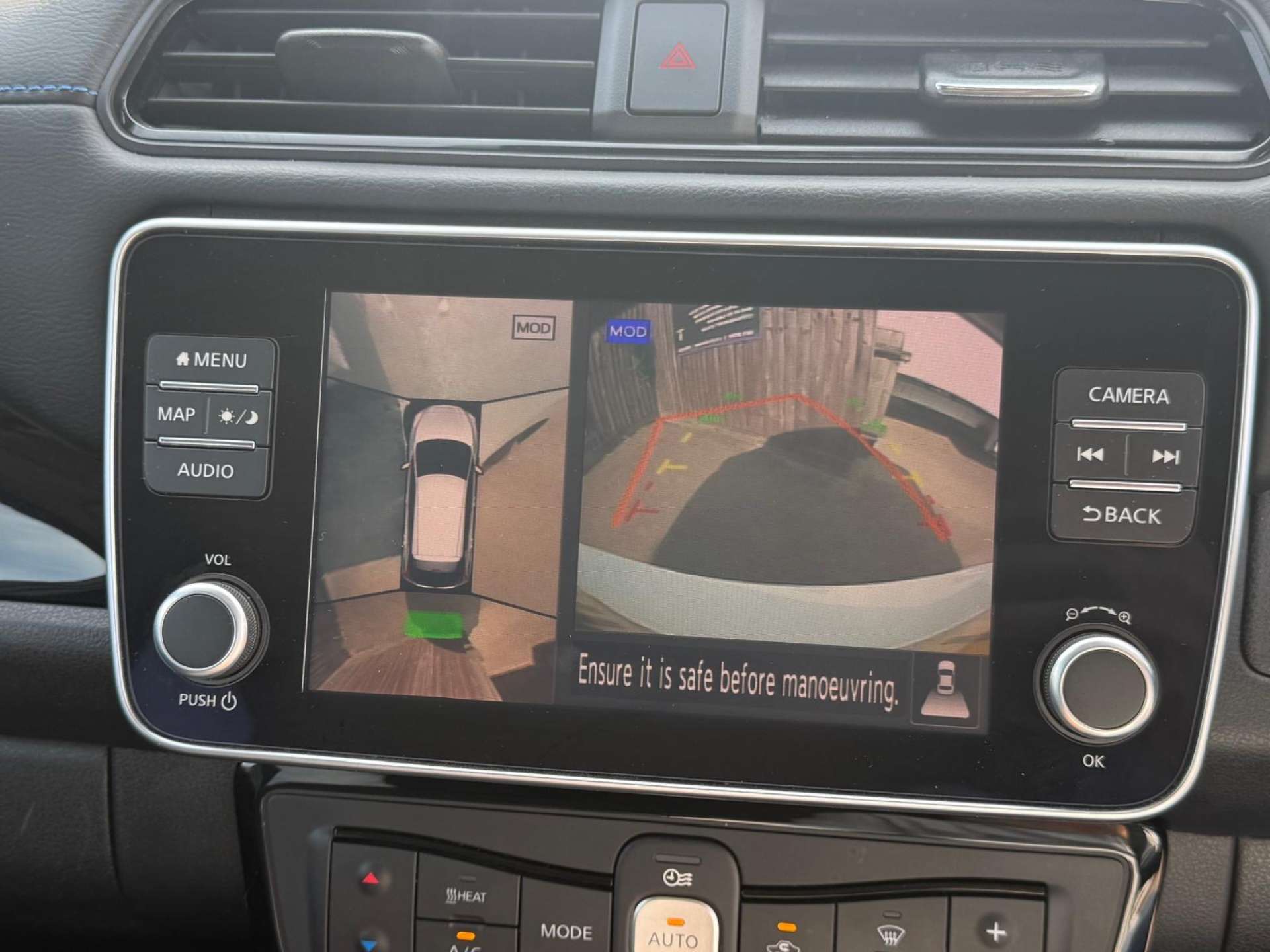 Nissan LEAF Leaf N-Connecta 5dr #21