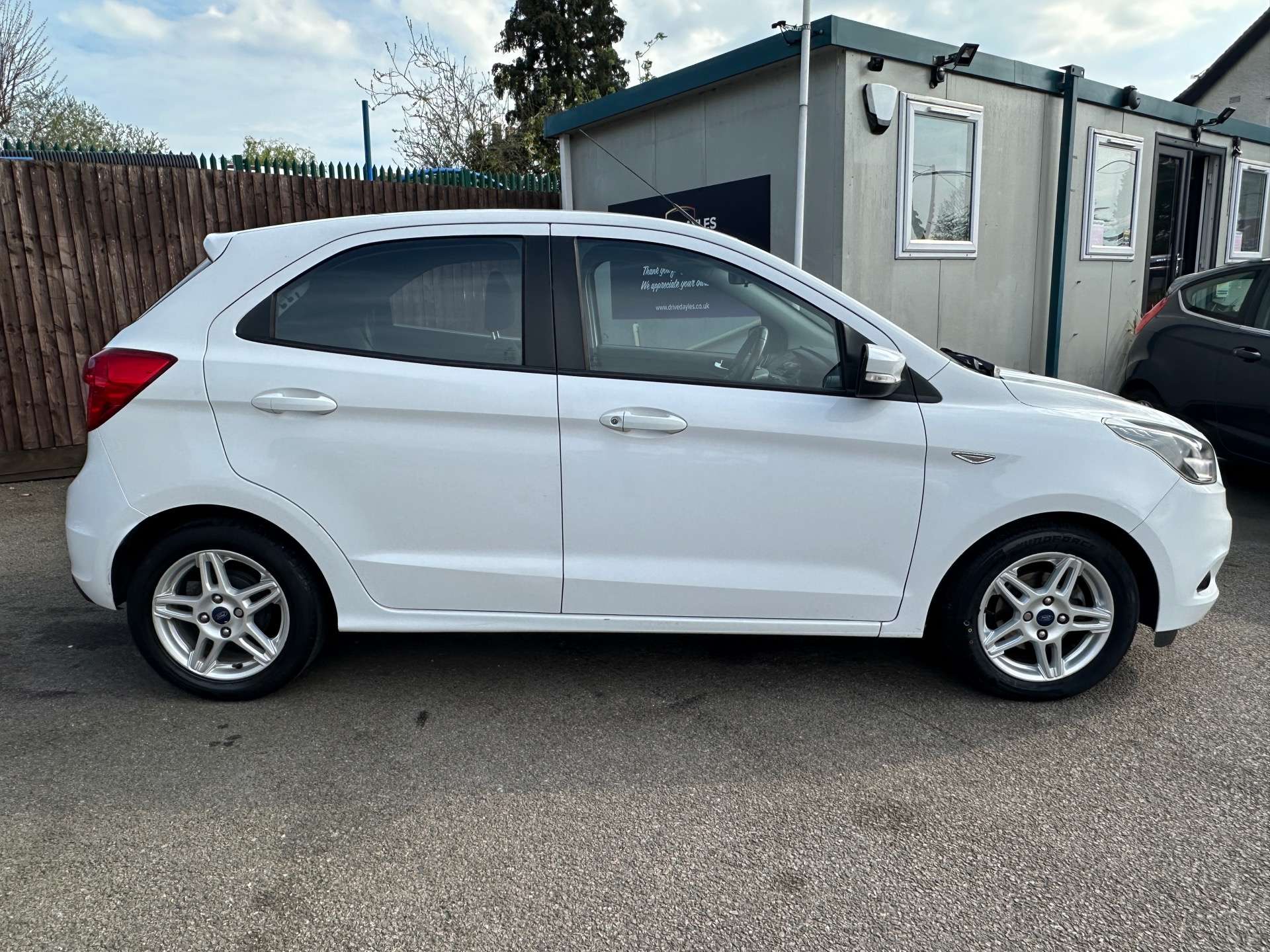 Ford KA+ 1.2 Ka+ Zetec 5dr #2
