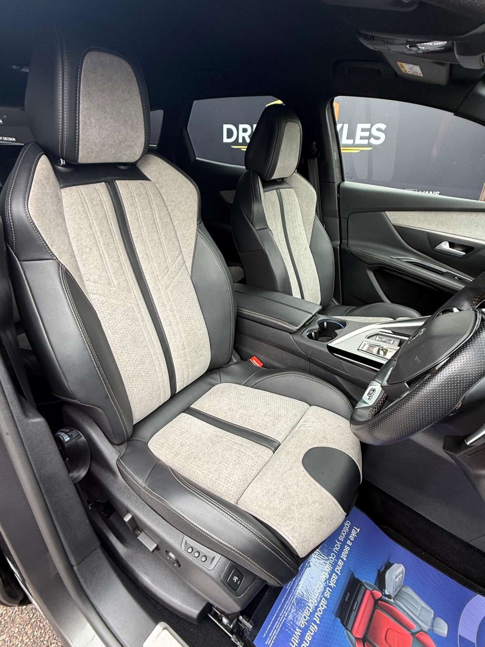 Peugeot 3008 1.6 3008 GT Premium S/S PHEV Auto 5dr #12