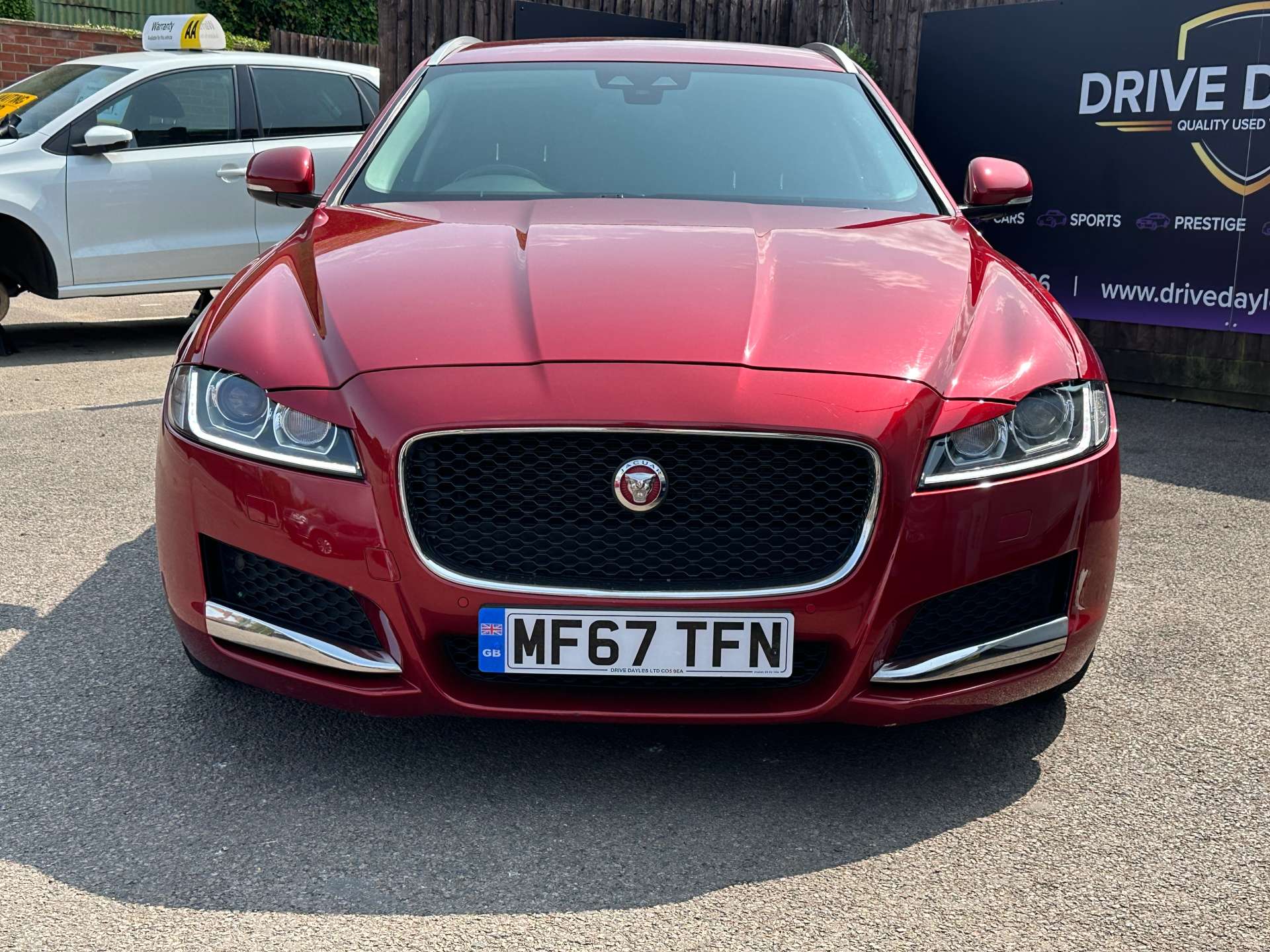 Jaguar XF 2.0 XF Prestige D Auto 5dr #9
