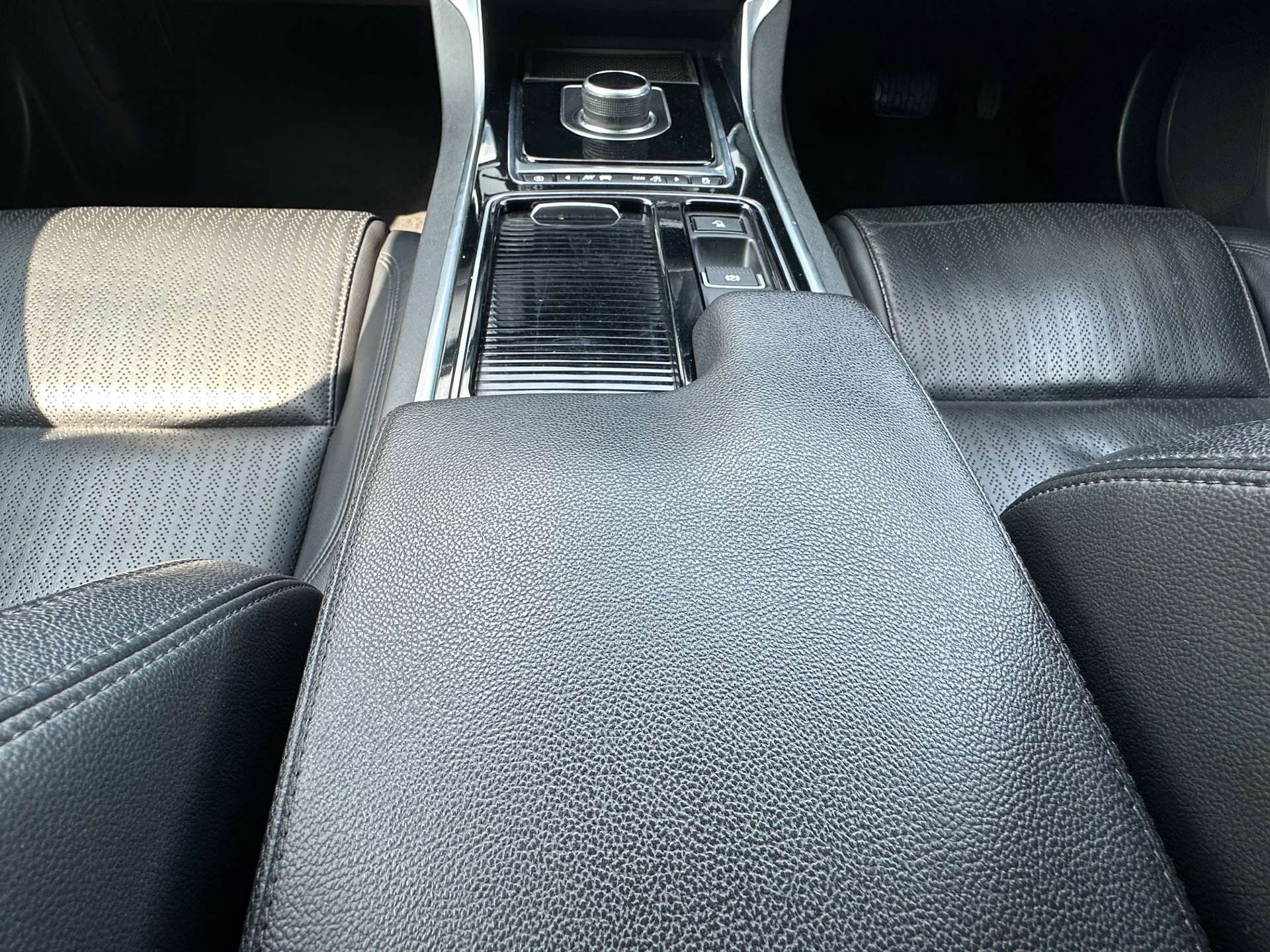 Jaguar XF 2.0 XF Prestige D Auto 5dr #45