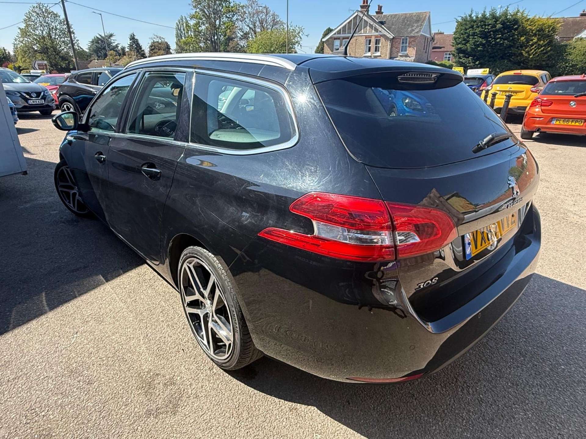 Peugeot 308 1.2 308 Allure S/S 5dr #17