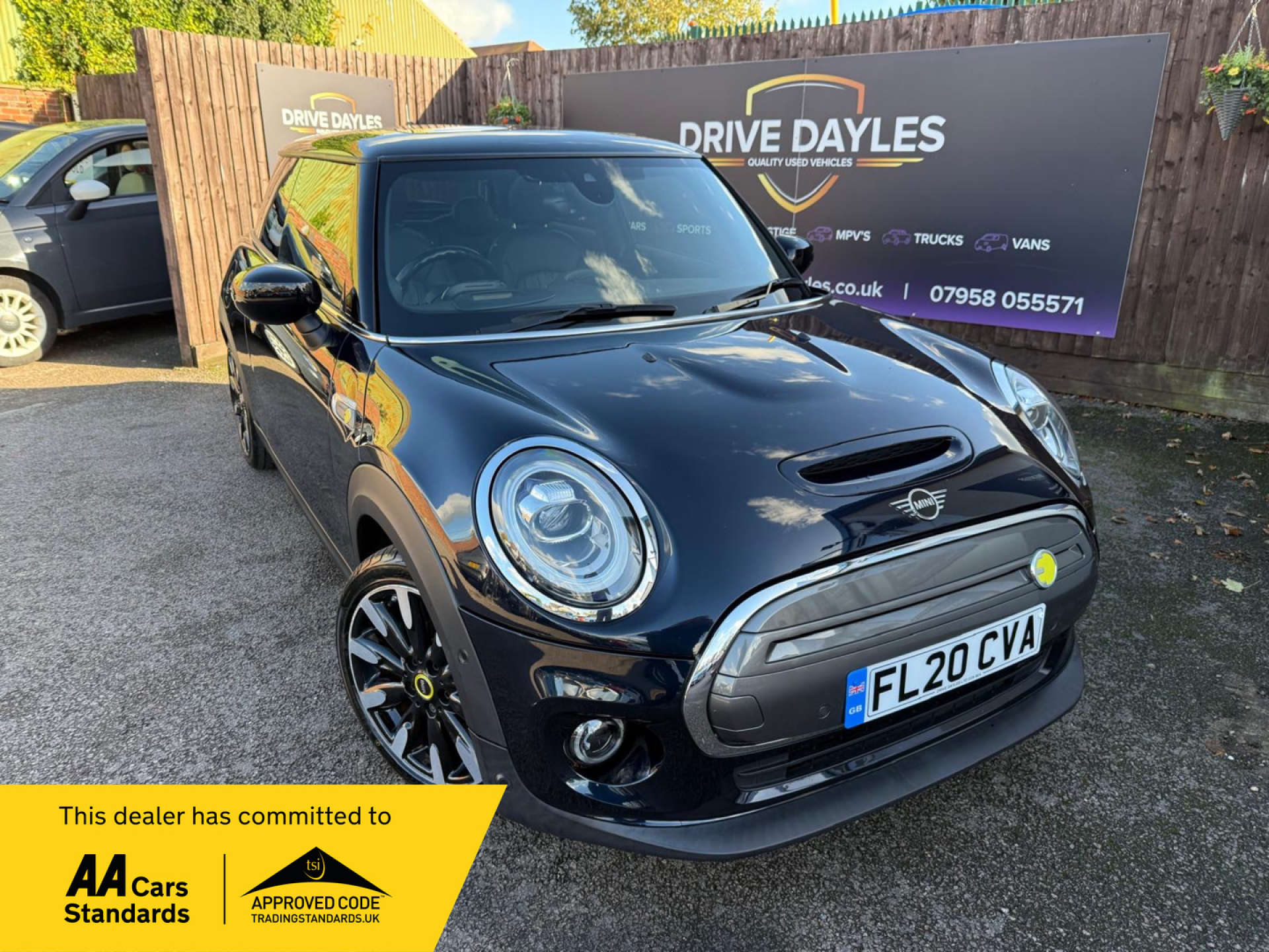 MINI HATCH Cooper S Electric Level 3 3dr #0