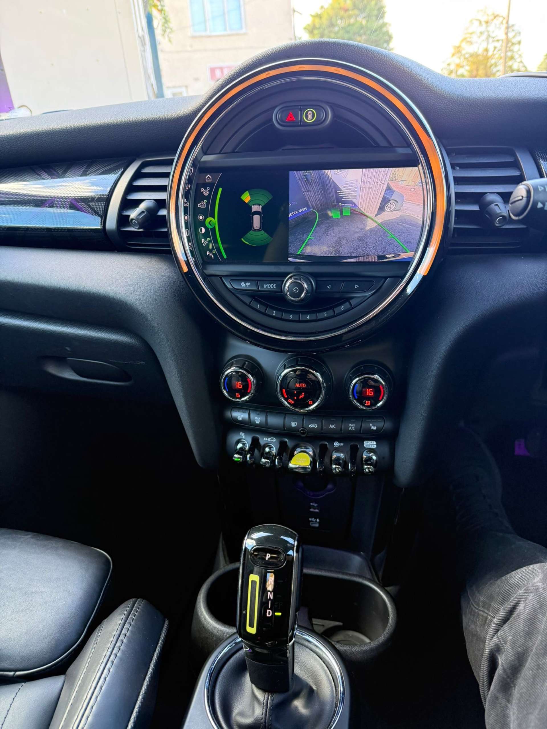 MINI HATCH Cooper S Electric Level 3 3dr #3