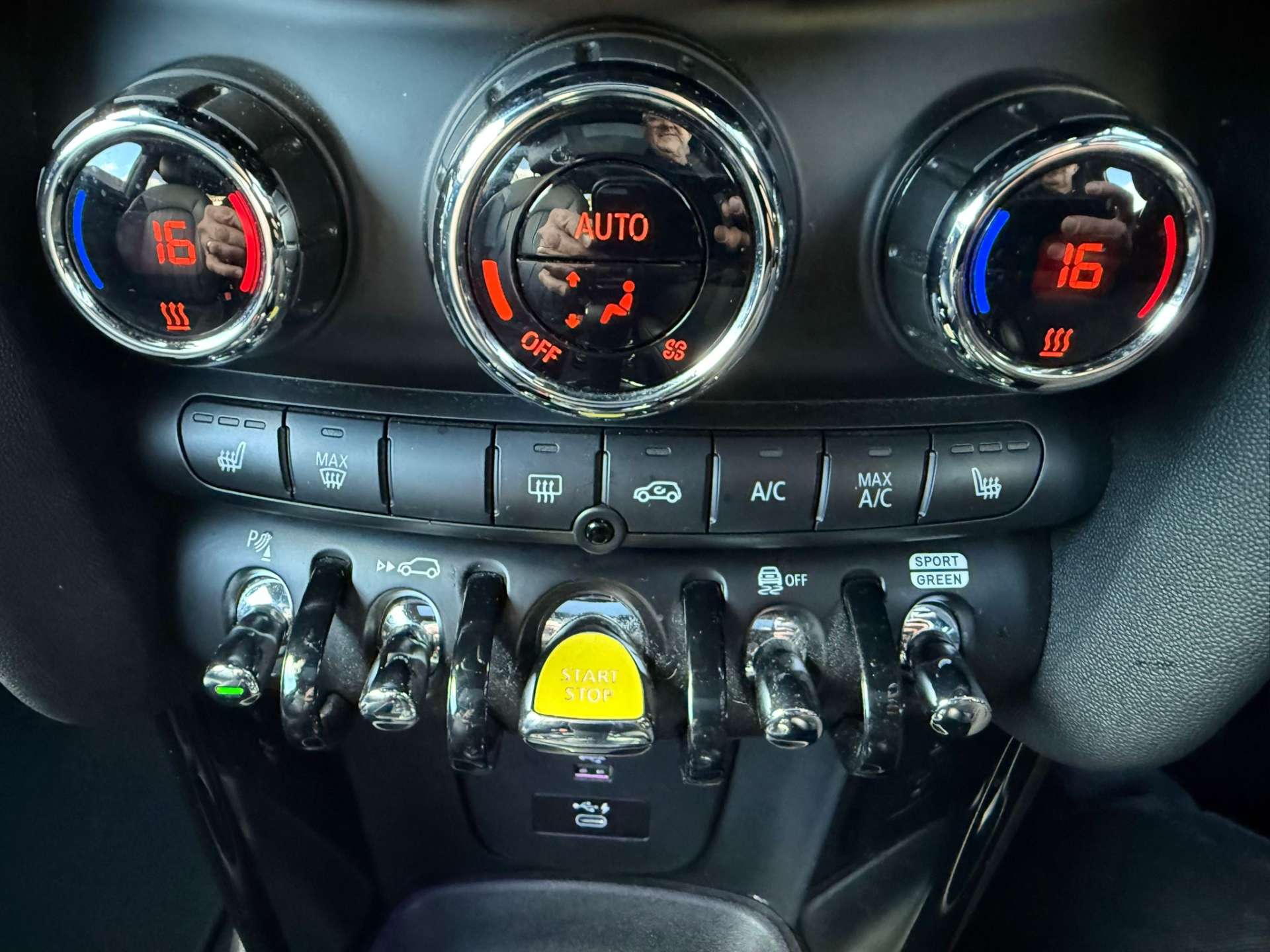 MINI HATCH Cooper S Electric Level 3 3dr #5