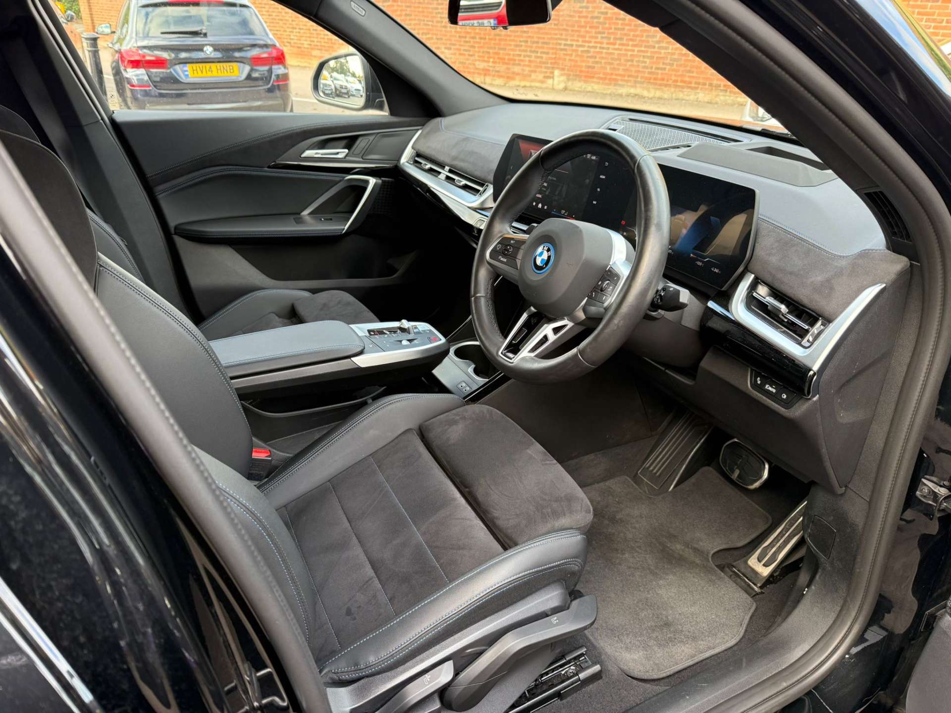 BMW IX2 IX2 eDrive20 M Sport 5dr #16