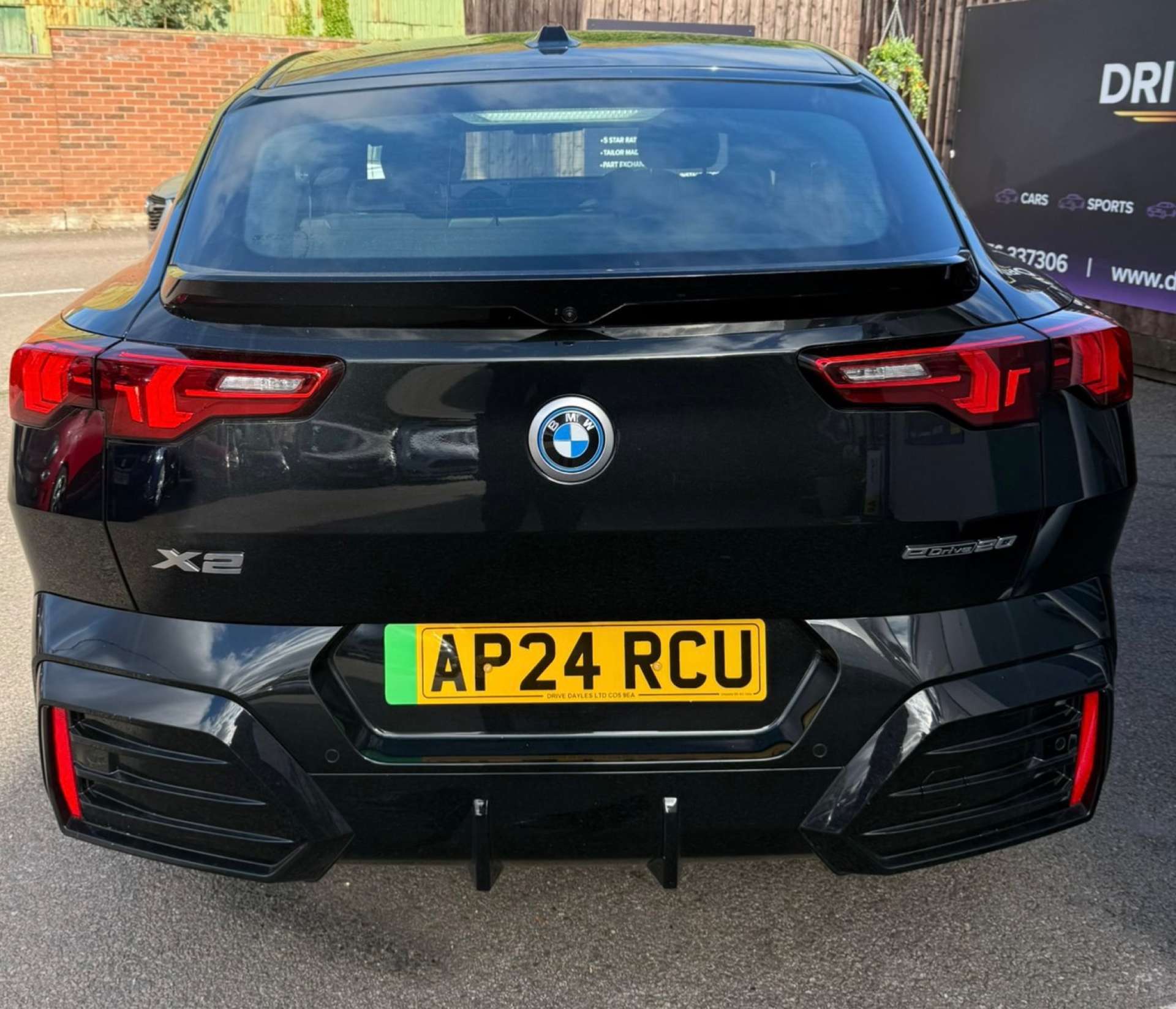 BMW IX2 IX2 eDrive20 M Sport 5dr #23