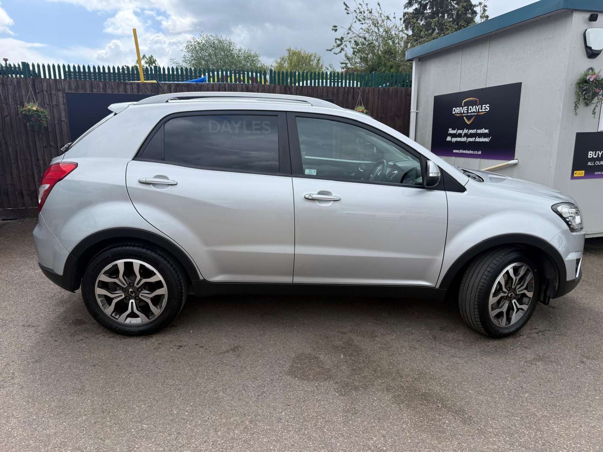 SSANGYONG KORANDO 2.2 Korando ELX 4x4 Auto 4WD 5dr #3
