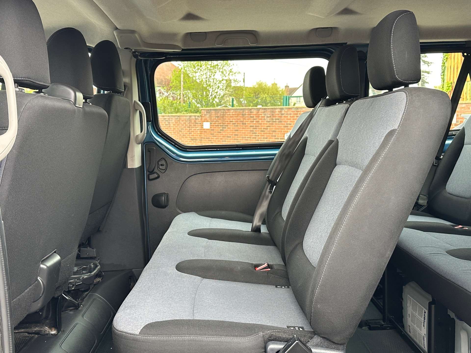 Vauxhall VIVARO COMBI 1.6 Vivaro  Combi CDTi S/S 5dr #8