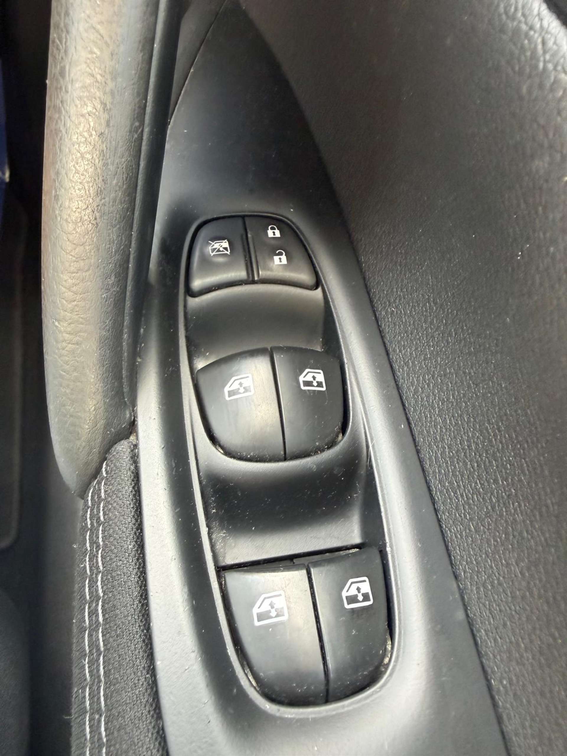 Nissan QASHQAI 1.5 Qashqai N-Connecta dCi 5dr #24