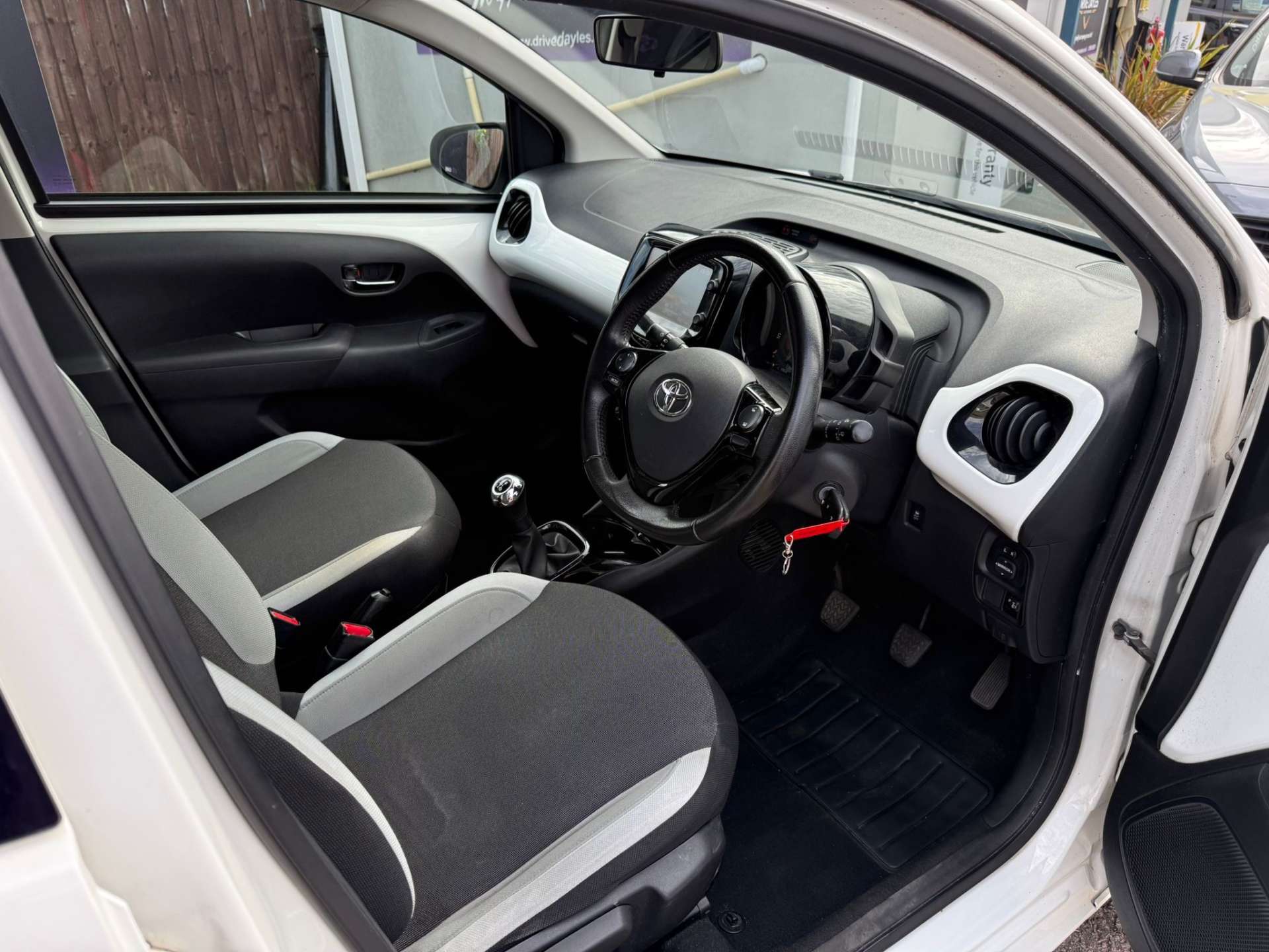 TOYOTA AYGO 1.0 Aygo X-Press VVT-i 5dr #15
