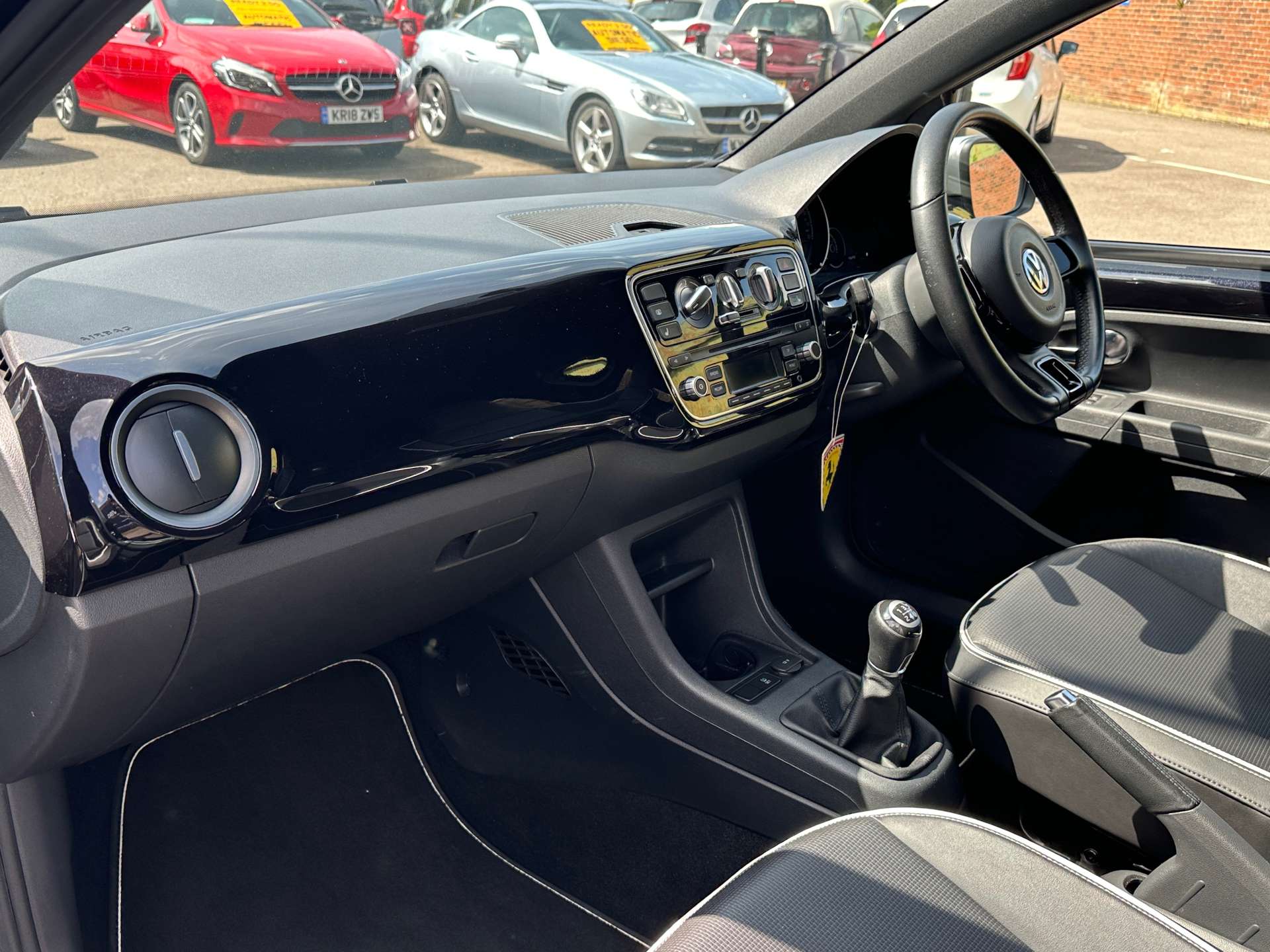 Volkswagen UP! 1.0 Club Up 3dr #9