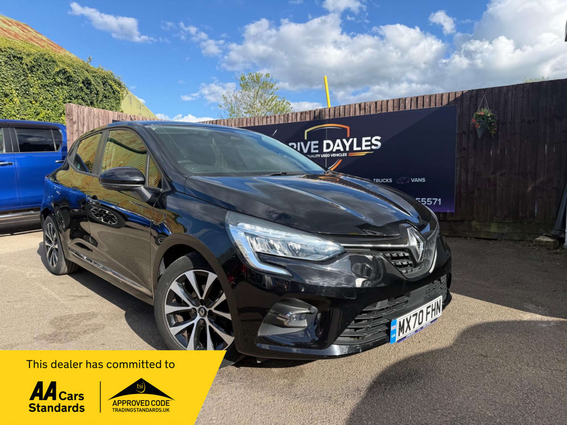 Renault CLIO 1.0 Clio Iconic TCe 5dr #0