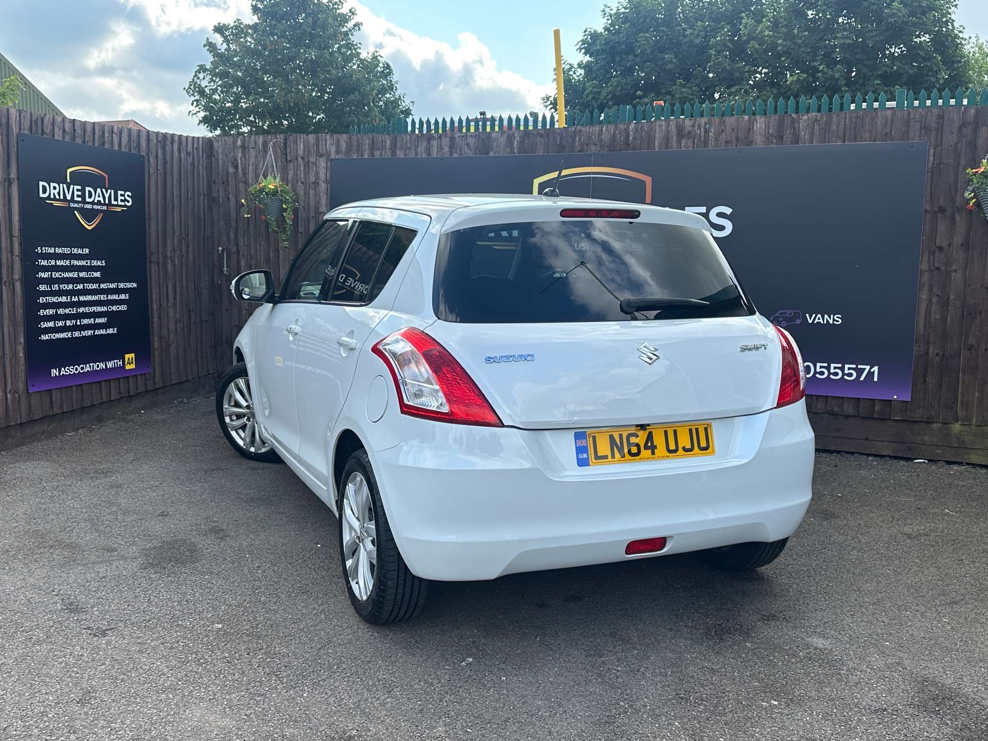 Suzuki SWIFT 1.2 Swift SZ4 Auto 5dr #1