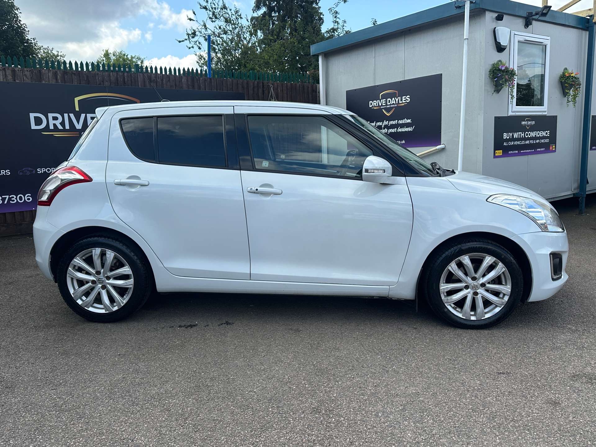 Suzuki SWIFT 1.2 Swift SZ4 Auto 5dr #2