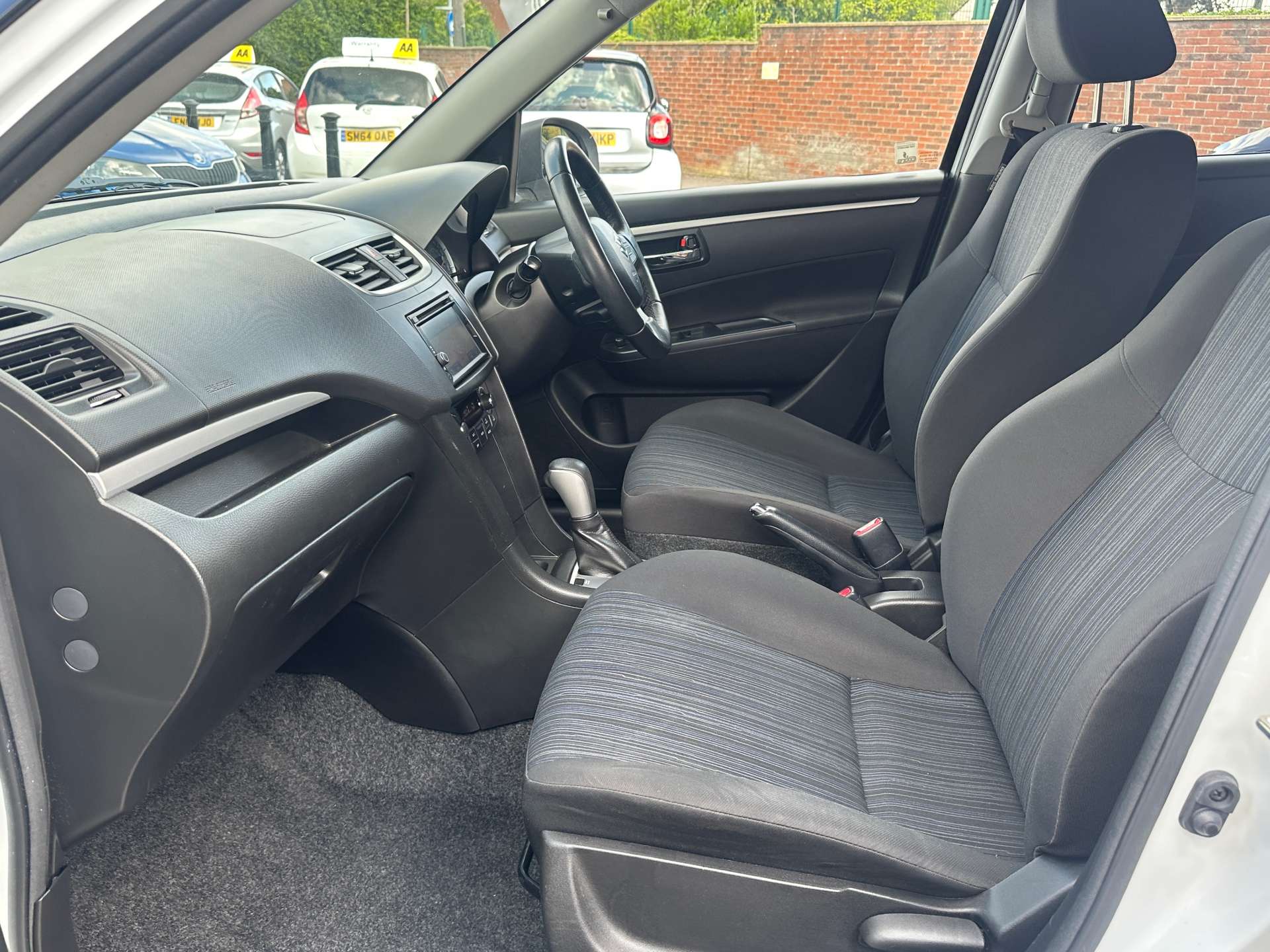 Suzuki SWIFT 1.2 Swift SZ4 Auto 5dr #6