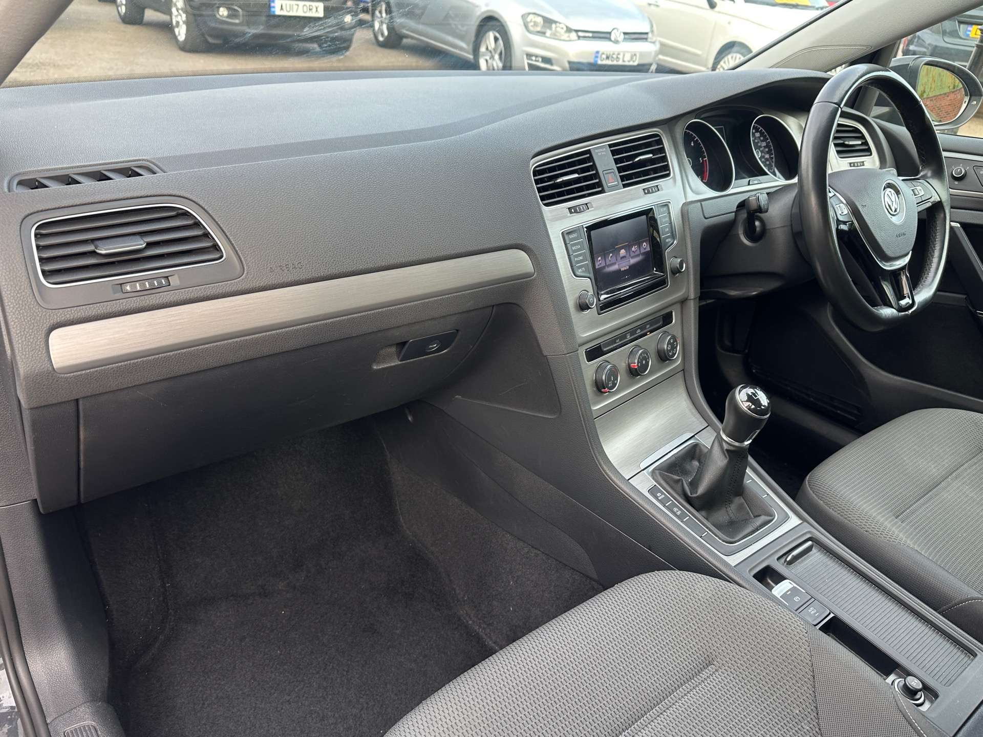 Volkswagen GOLF 2.0 Golf SE BlueMotion Technology TDI 5dr #9