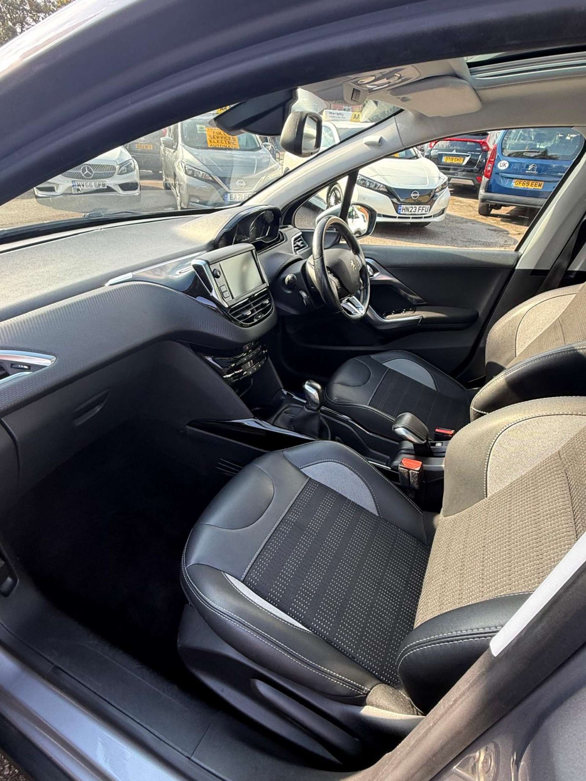 Peugeot 2008 1.2 2008 Allure Premium 5dr #12