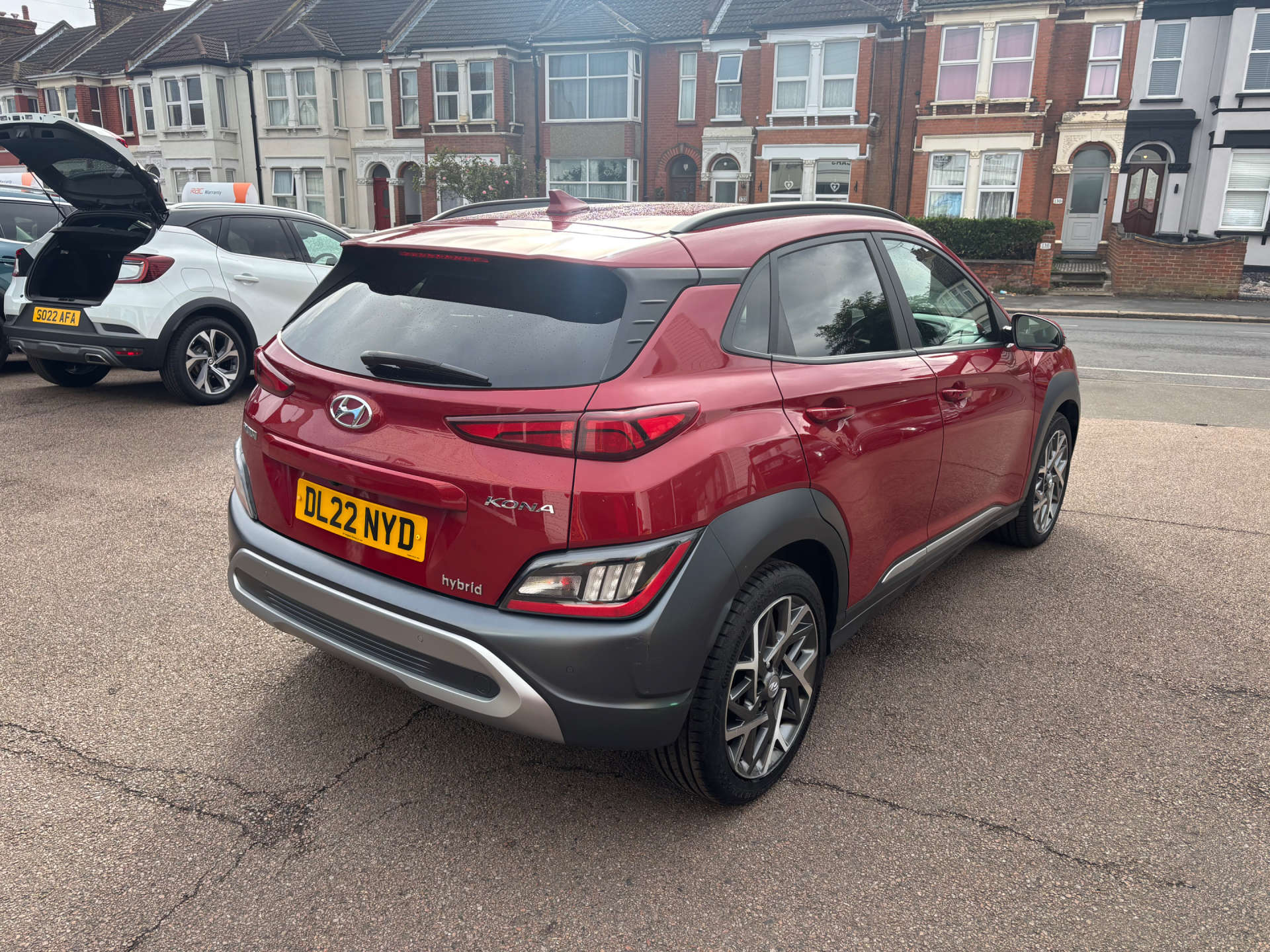 HYUNDAI KONA 1.6 Kona Premium GDi HEV Semi-Auto 5dr #2