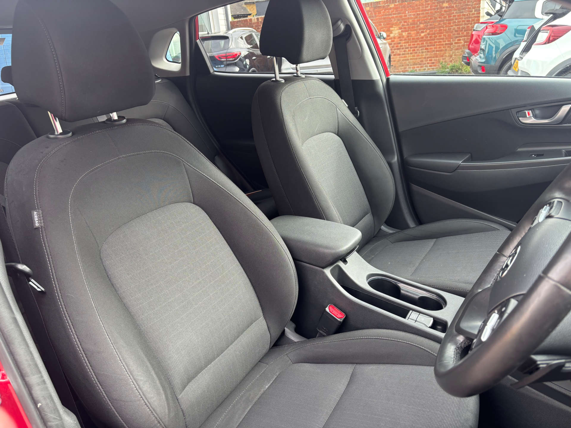 HYUNDAI KONA 1.6 Kona Premium GDi HEV Semi-Auto 5dr #17