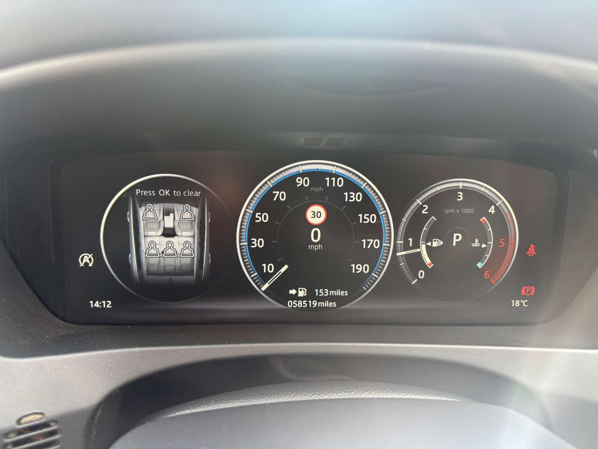 JAGUAR F-PACE 2.0 F-PACE Portfolio AWD D Auto 4WD 5dr #23