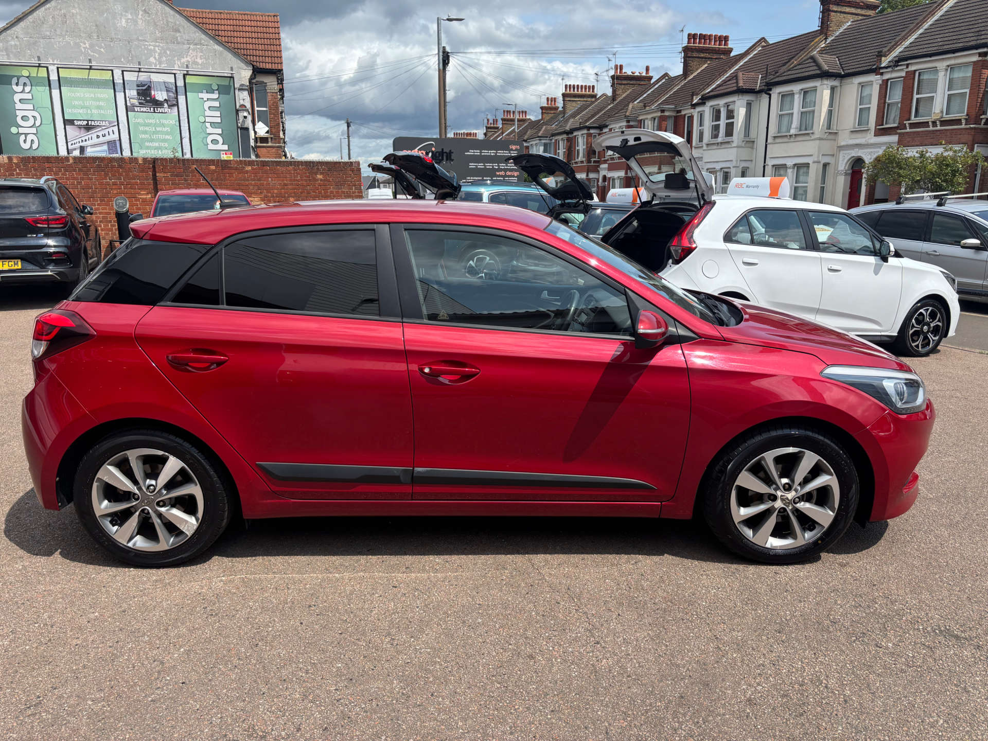 HYUNDAI I20 1.2 i20 Premium Nav MPI 5dr #1
