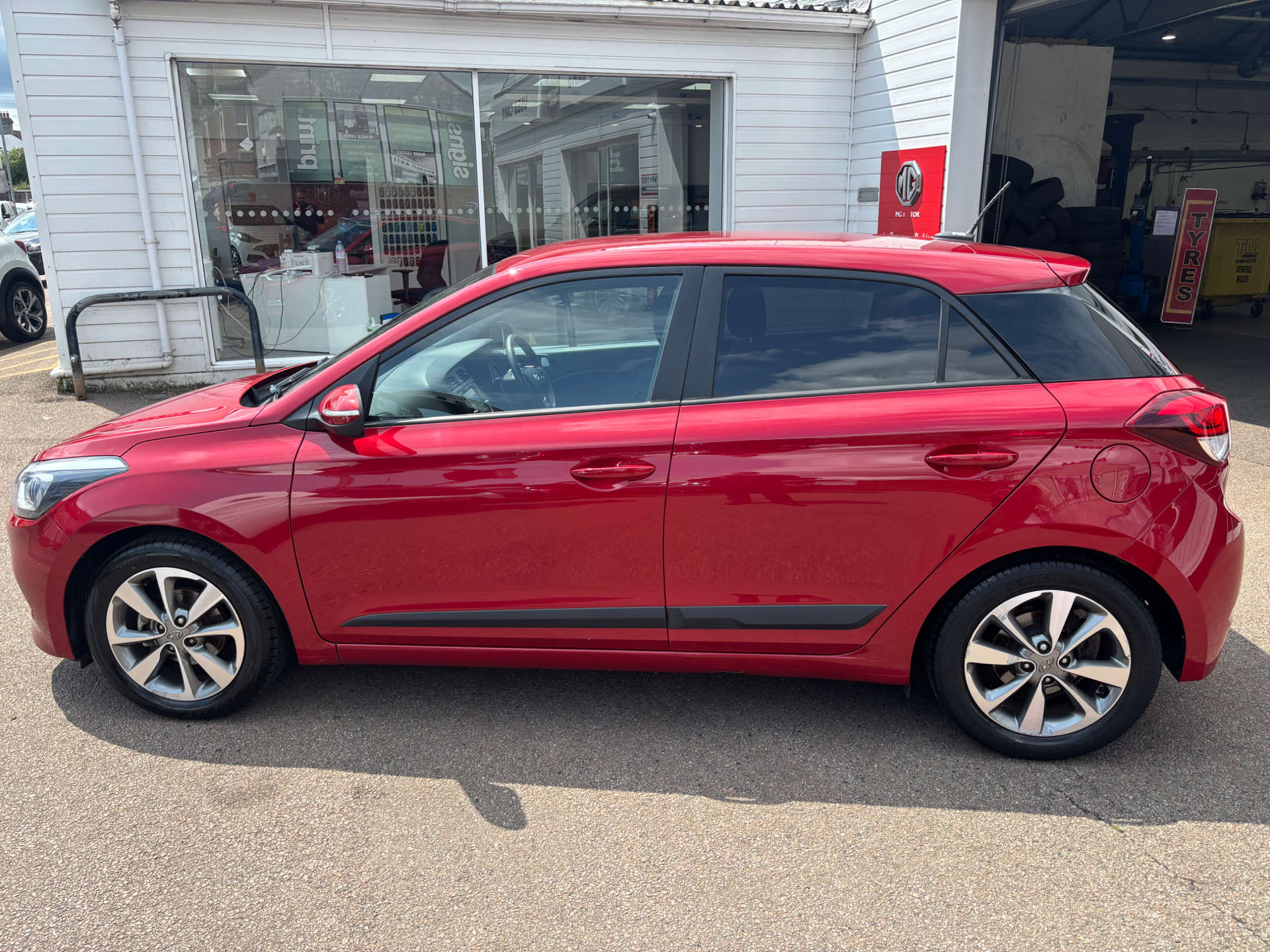 HYUNDAI I20 1.2 i20 Premium Nav MPI 5dr #6