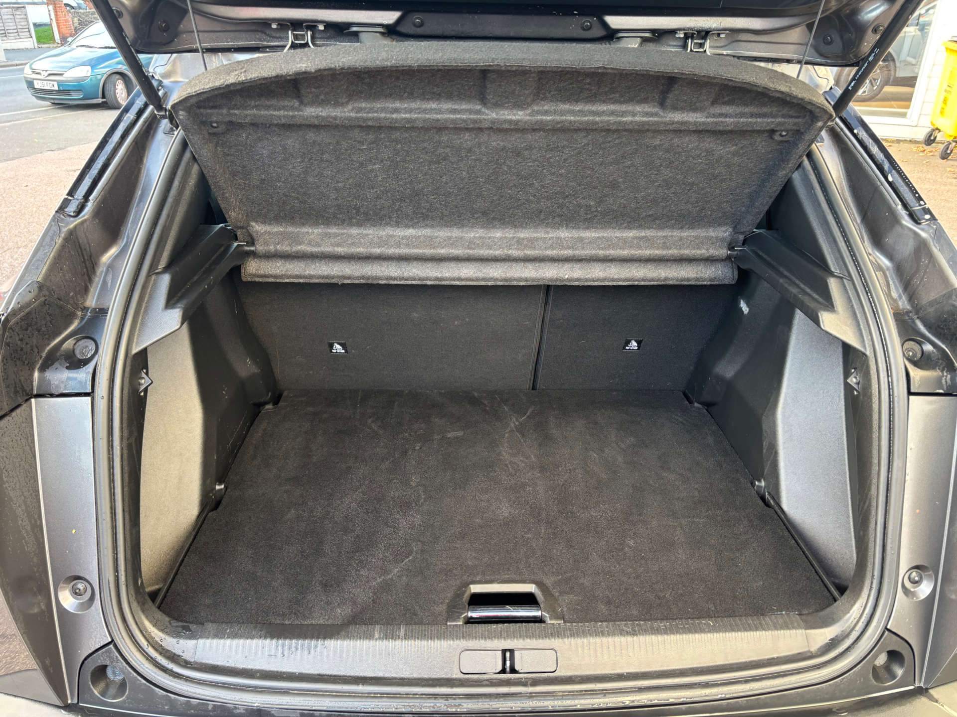 PEUGEOT 2008 1.2 2008 Allure Premium+ PureTech SS 5dr #12