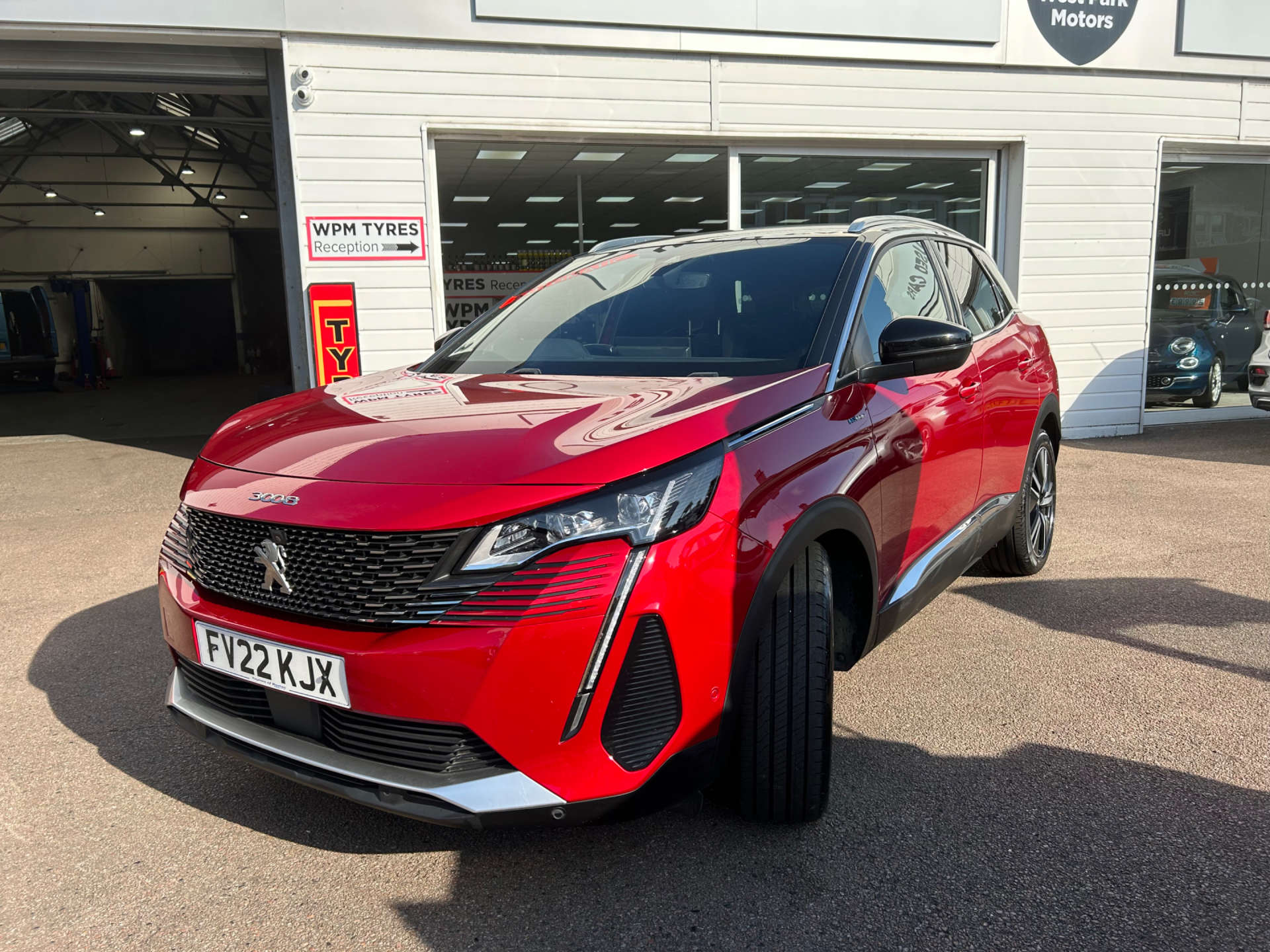 PEUGEOT 3008 1.6 3008 GT Premium S/S PHEV Auto 5dr #2
