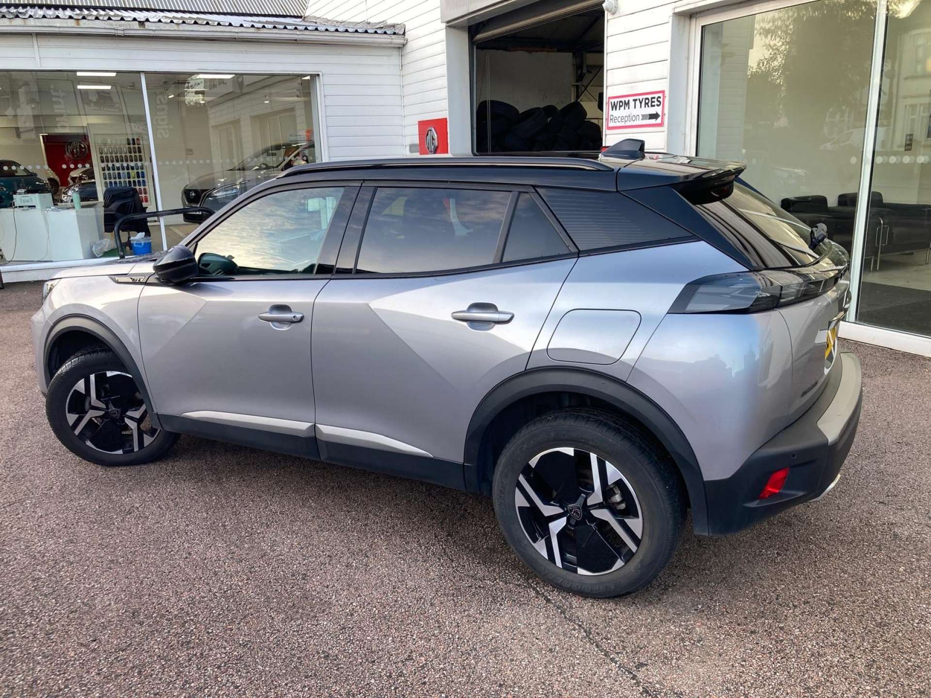 PEUGEOT 2008 1.2 2008 GT PureTech S/S Auto 5dr #3