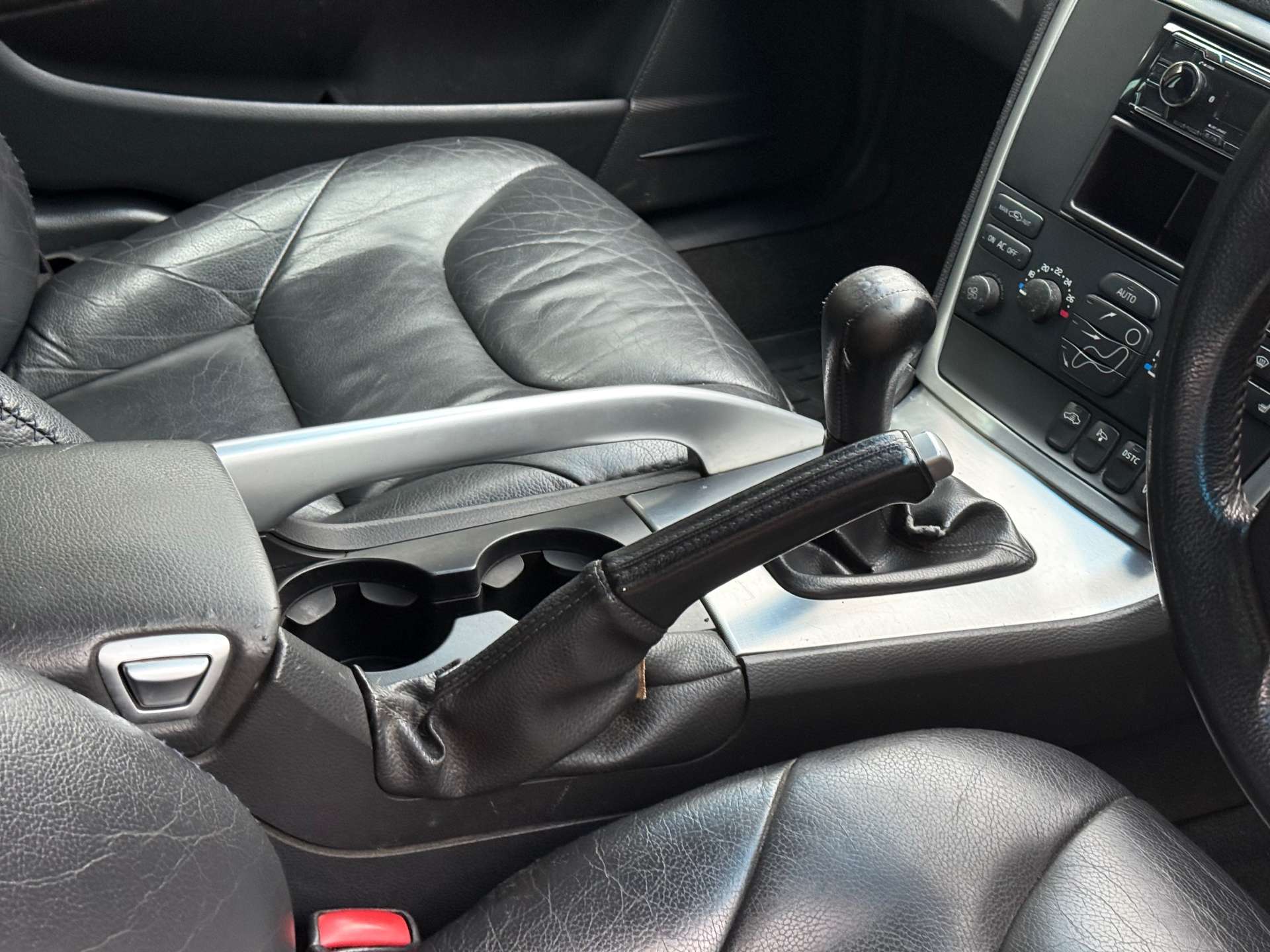 VOLVO XC70 2.4 XC70 D SE E4 4WD 5dr #6