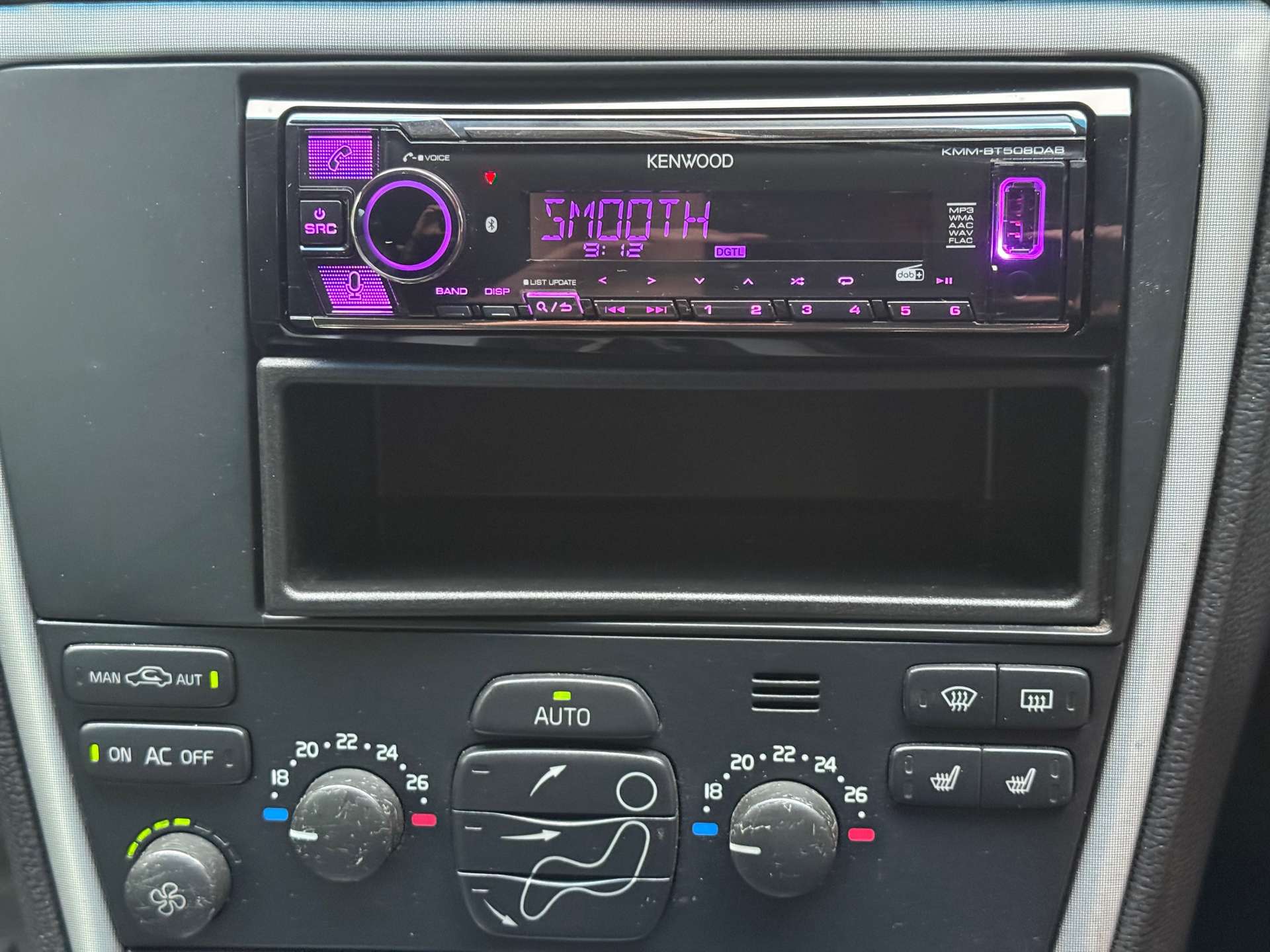 VOLVO XC70 2.4 XC70 D SE E4 4WD 5dr #10