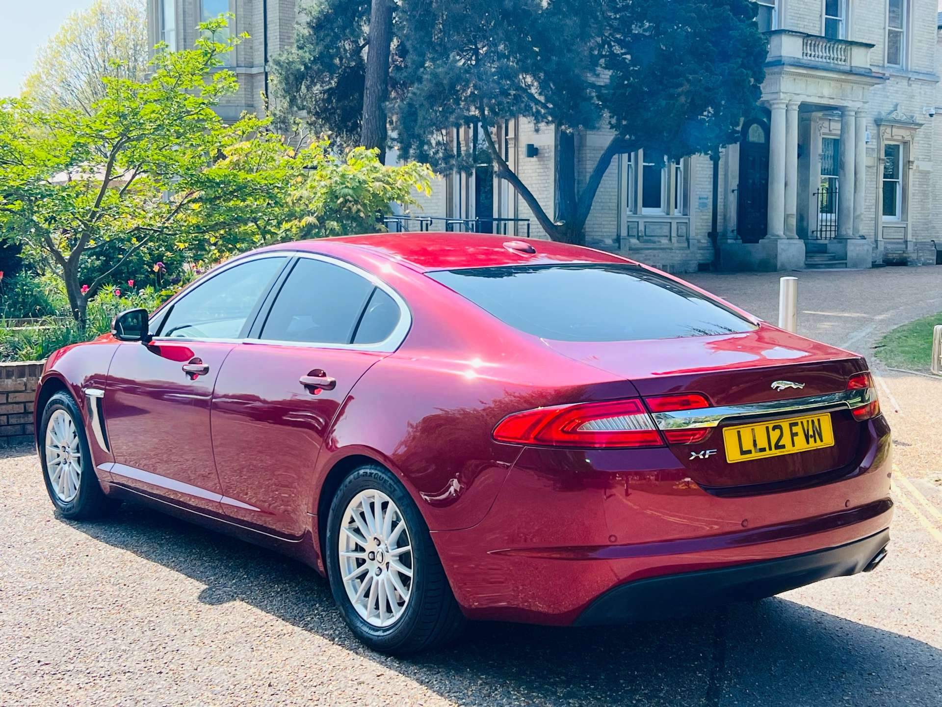JAGUAR XF 2.2 XF SE Business D Auto 4dr #3