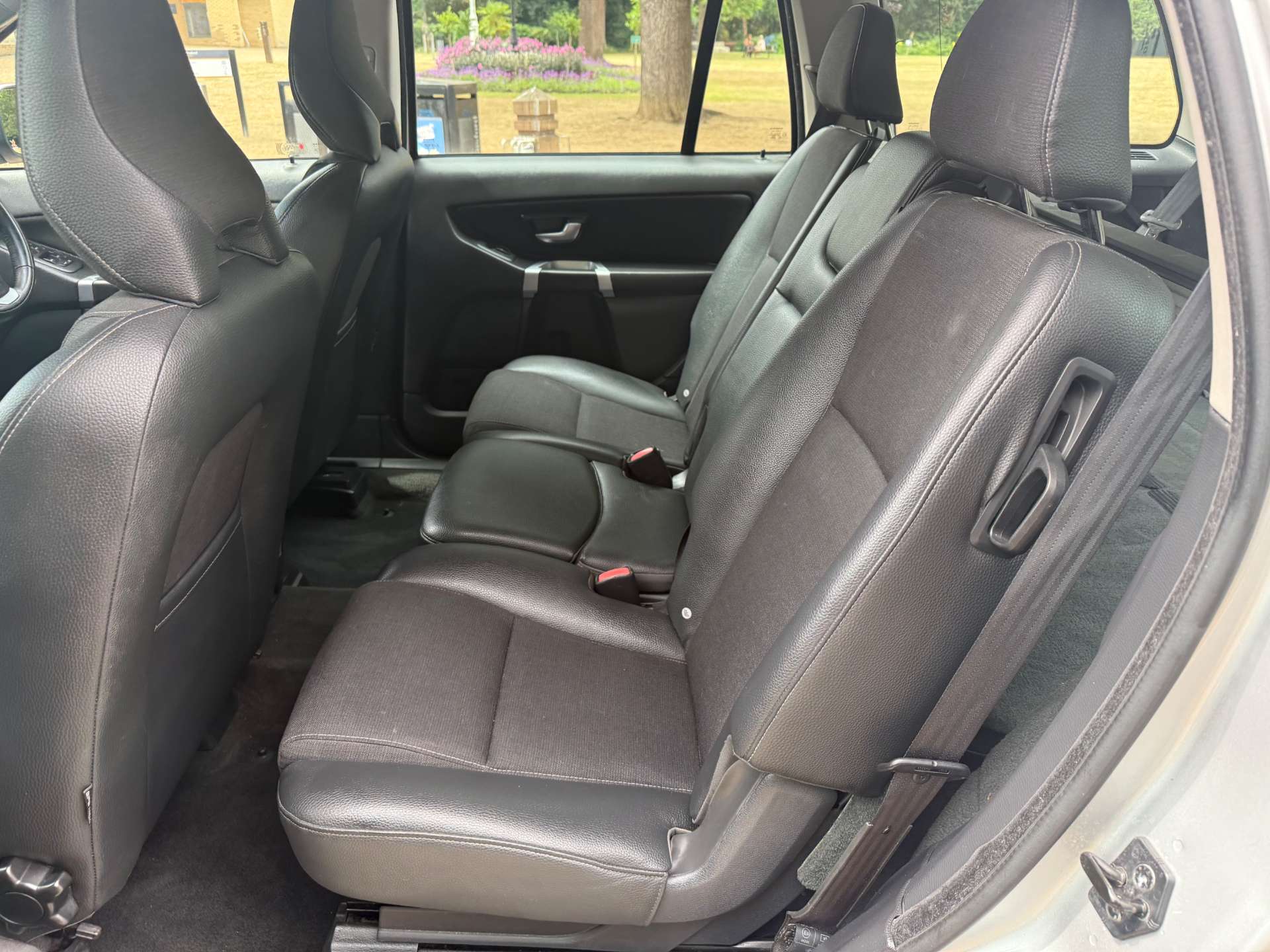 VOLVO XC90 2.4 XC90 ES D5 AWD Auto 4WD 5dr #17