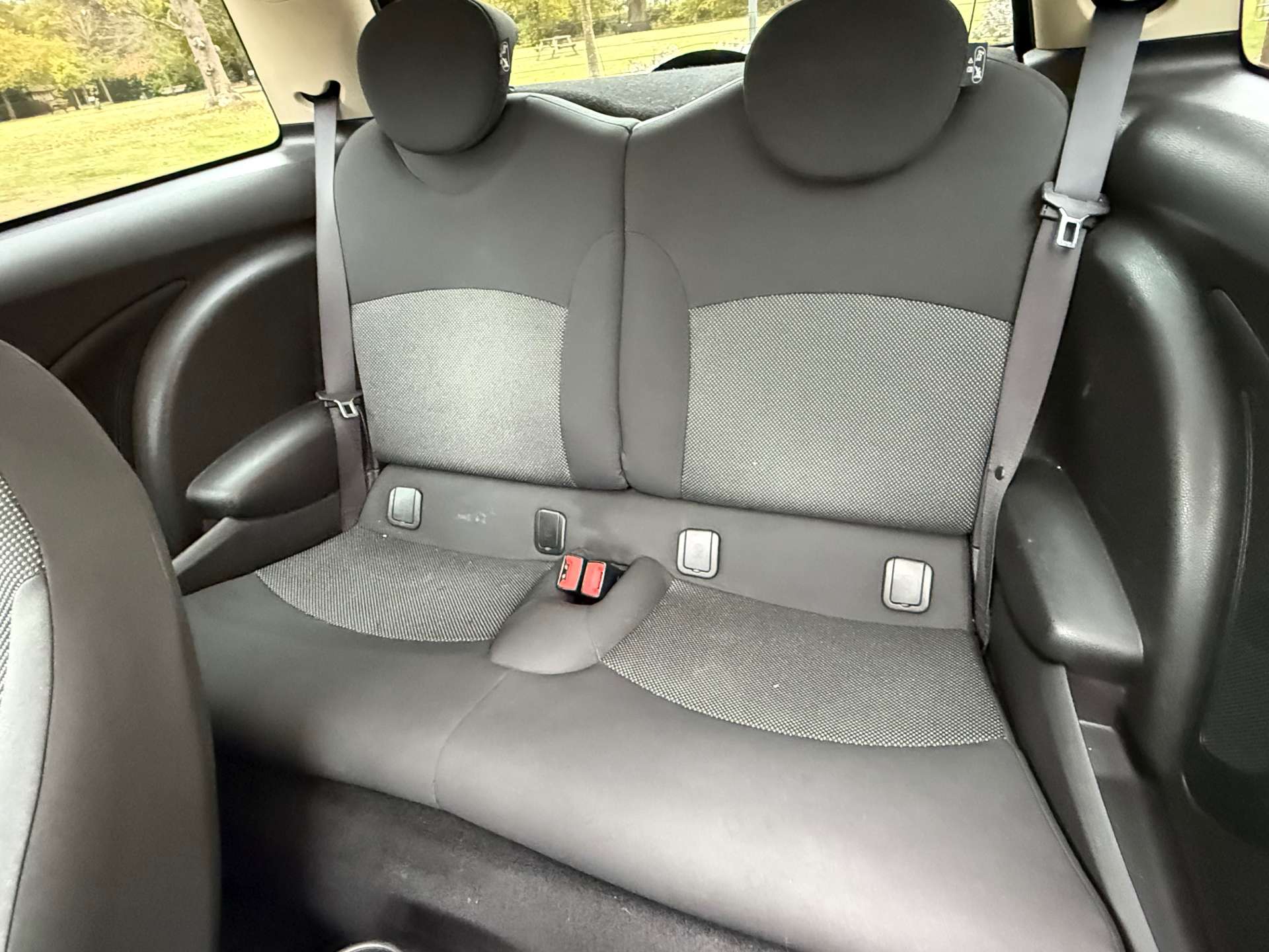 MINI HATCH 1.6 One 3dr #13