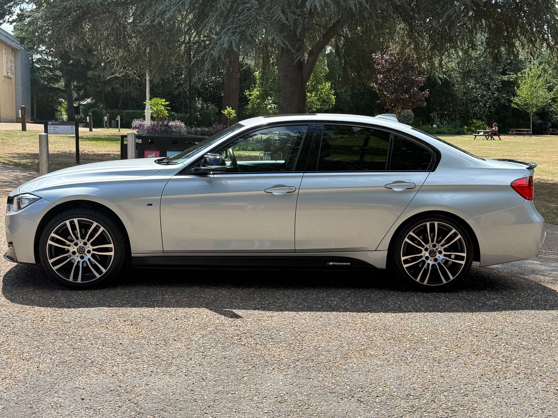 BMW 3 SERIES 2.0 320d xDrive M Sport Auto 4WD 4dr #18