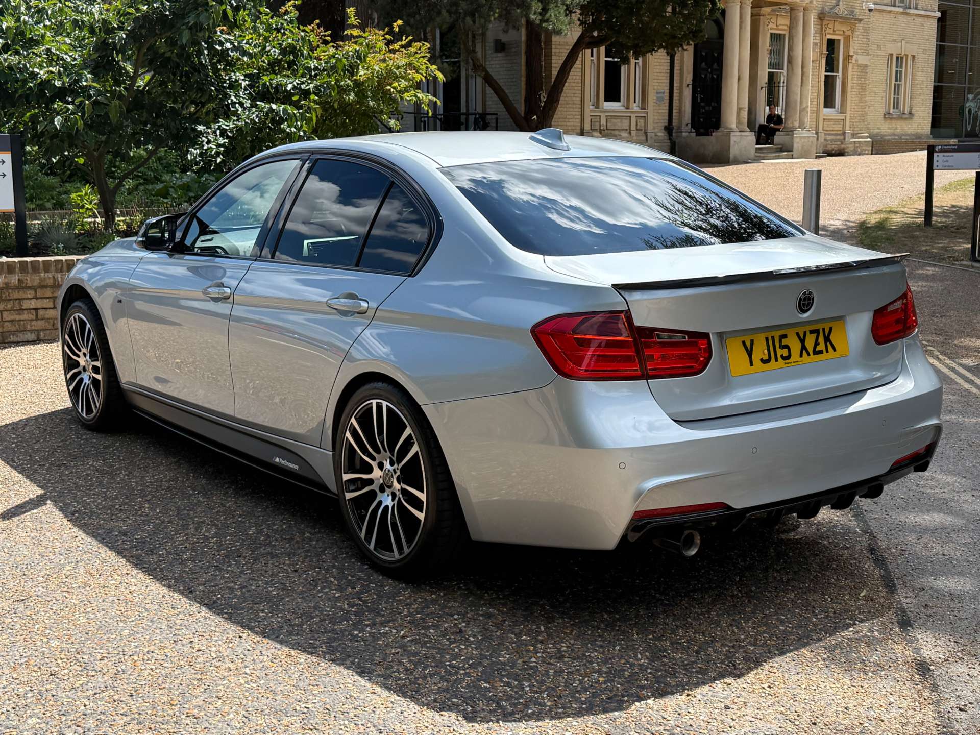 BMW 3 SERIES 2.0 320d xDrive M Sport Auto 4WD 4dr #19