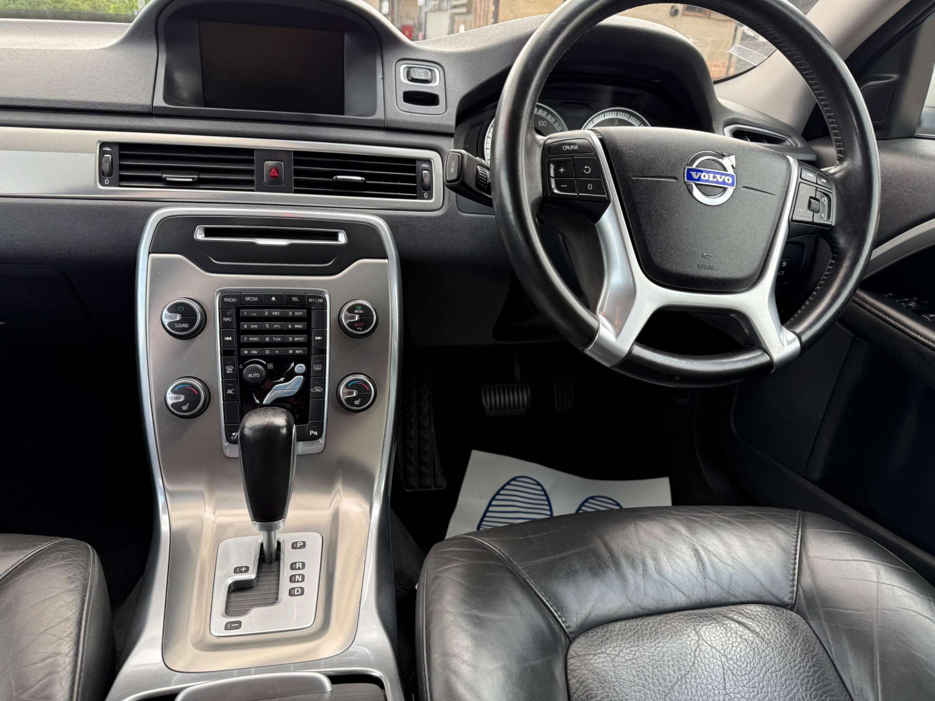 VOLVO V70 2.0 V70 SE Luxury D3 Auto 5dr #17