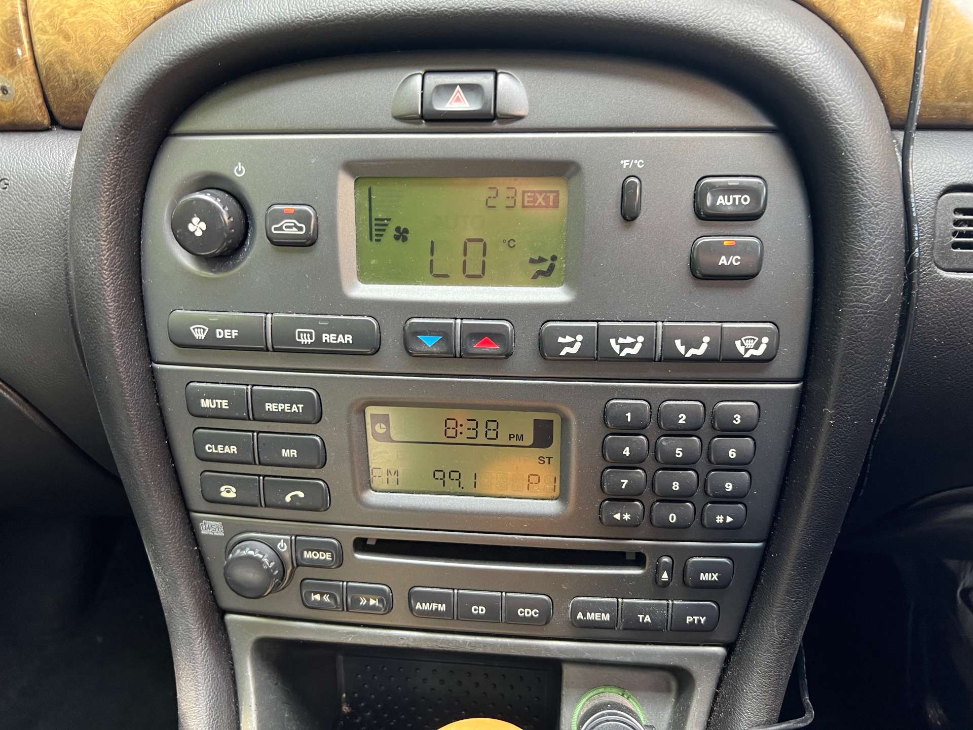 JAGUAR X-TYPE 2.5 X-Type SE AWD Auto 4WD 5dr #8
