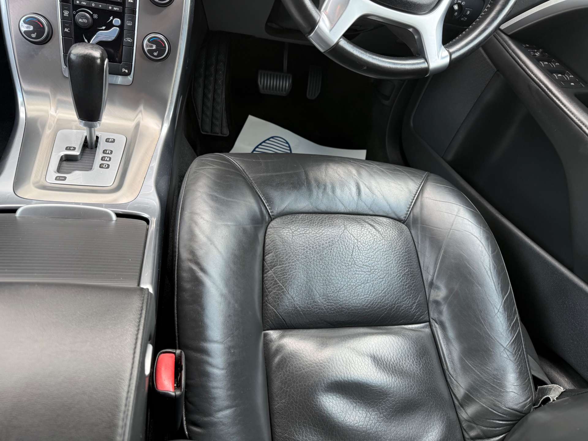 VOLVO V70 2.0 V70 SE Luxury D3 Auto 5dr #23