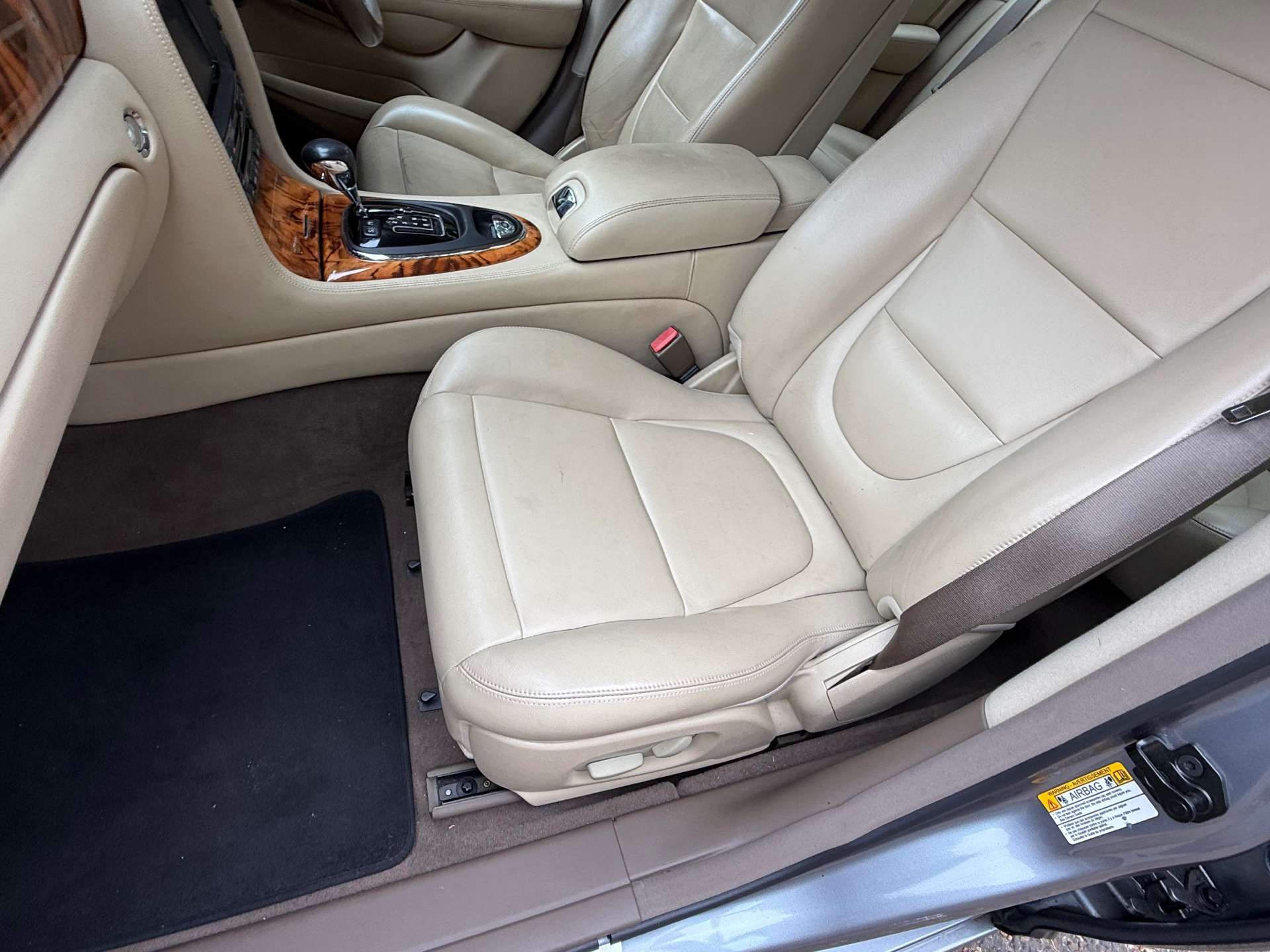 JAGUAR XJ 2.7 XJ Executive TDVi Auto 4dr #27