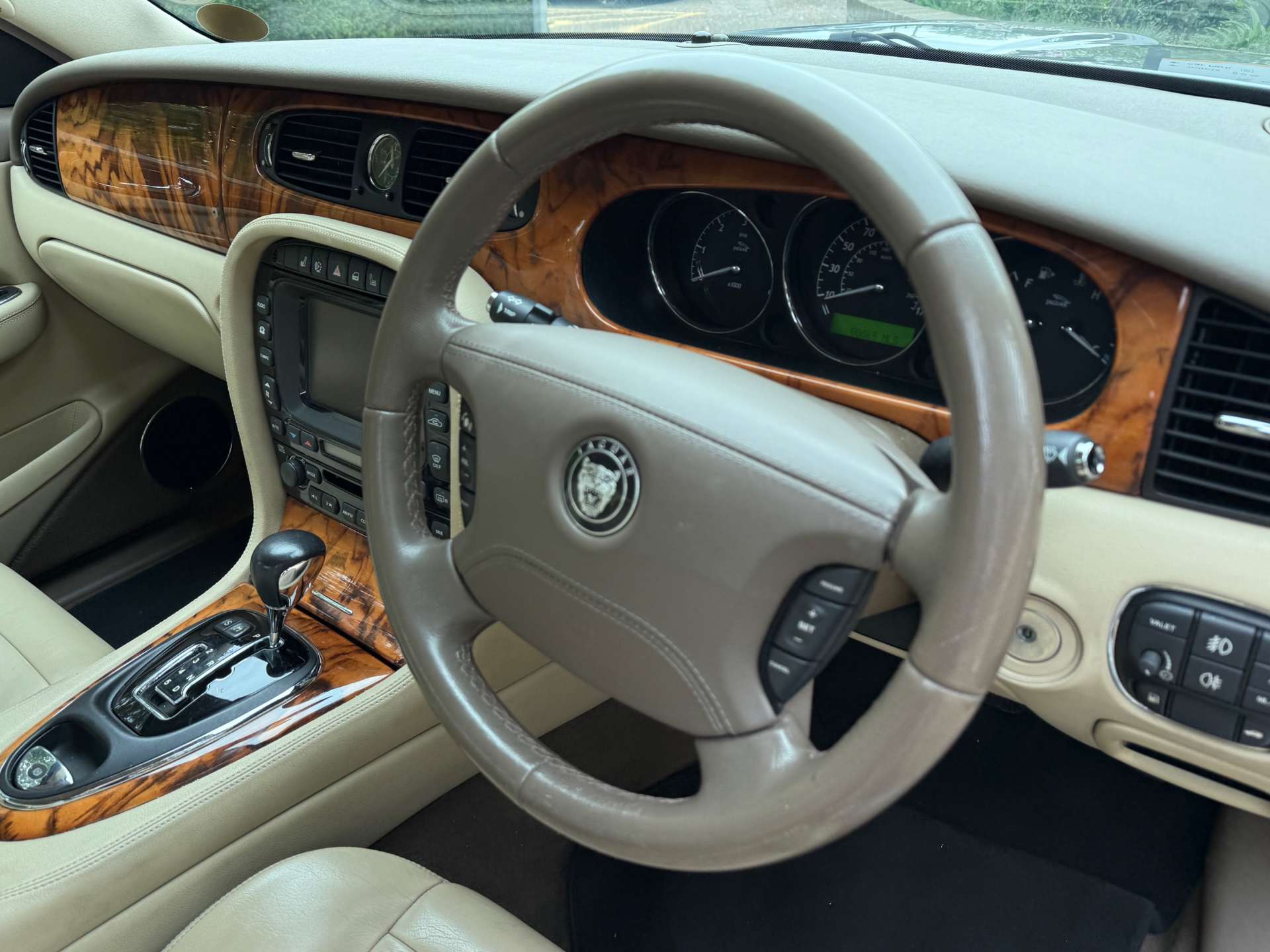 JAGUAR XJ 2.7 XJ Executive TDVi Auto 4dr #23