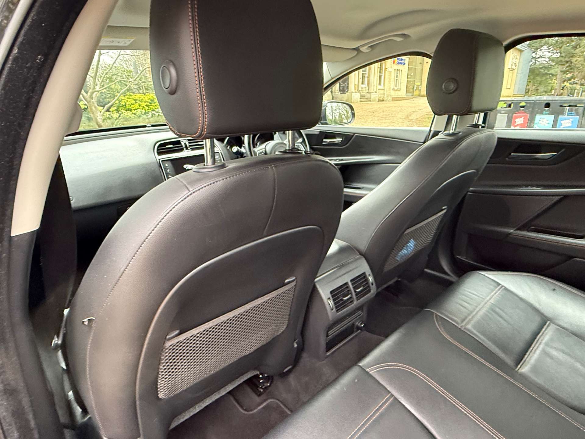 JAGUAR XE 2.0 XE Prestige D 4dr #9